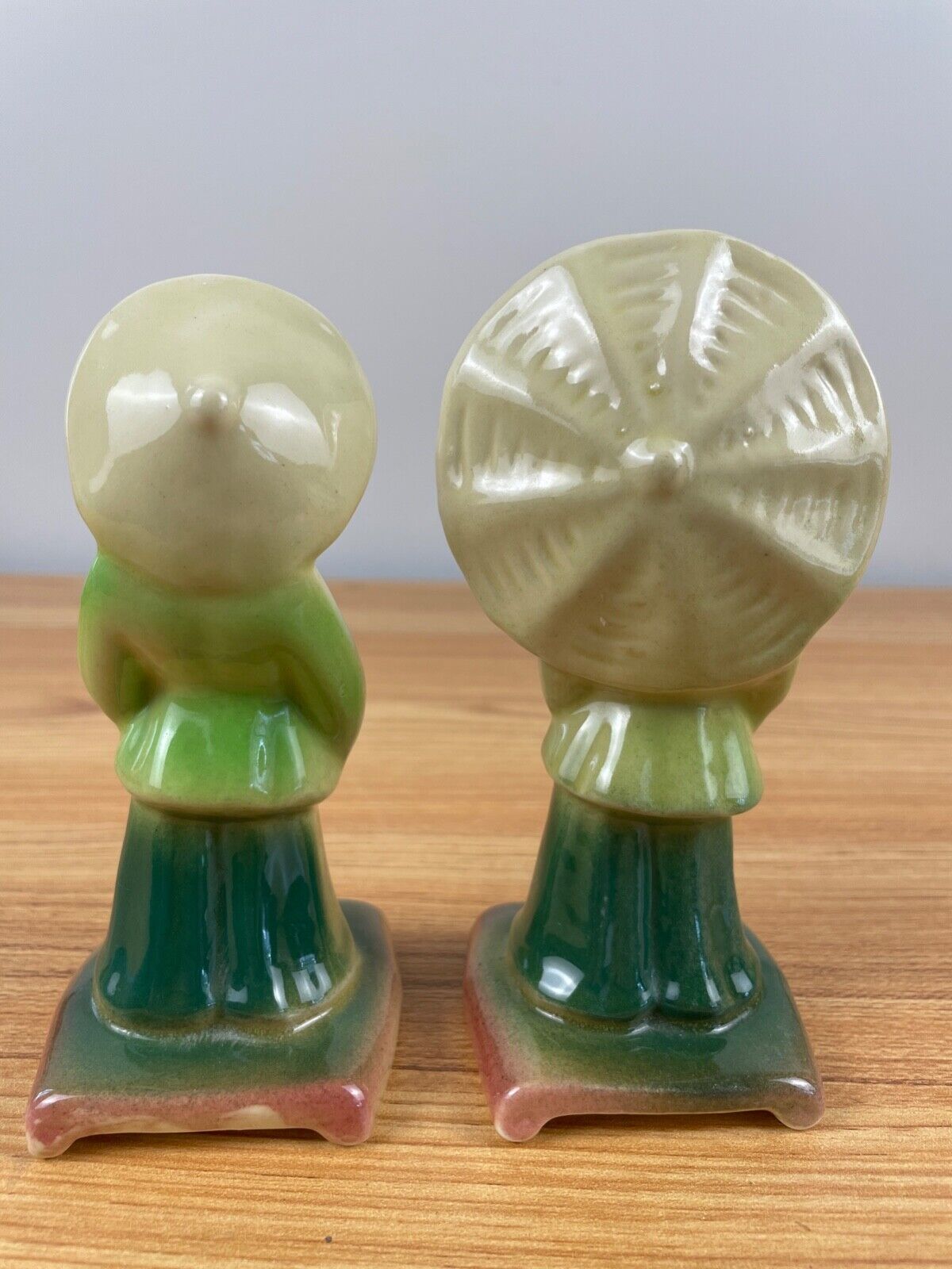 Vintage Shawnee Art Pottery #701 Asian Geisha Girl & Coolie Boy Figure Set