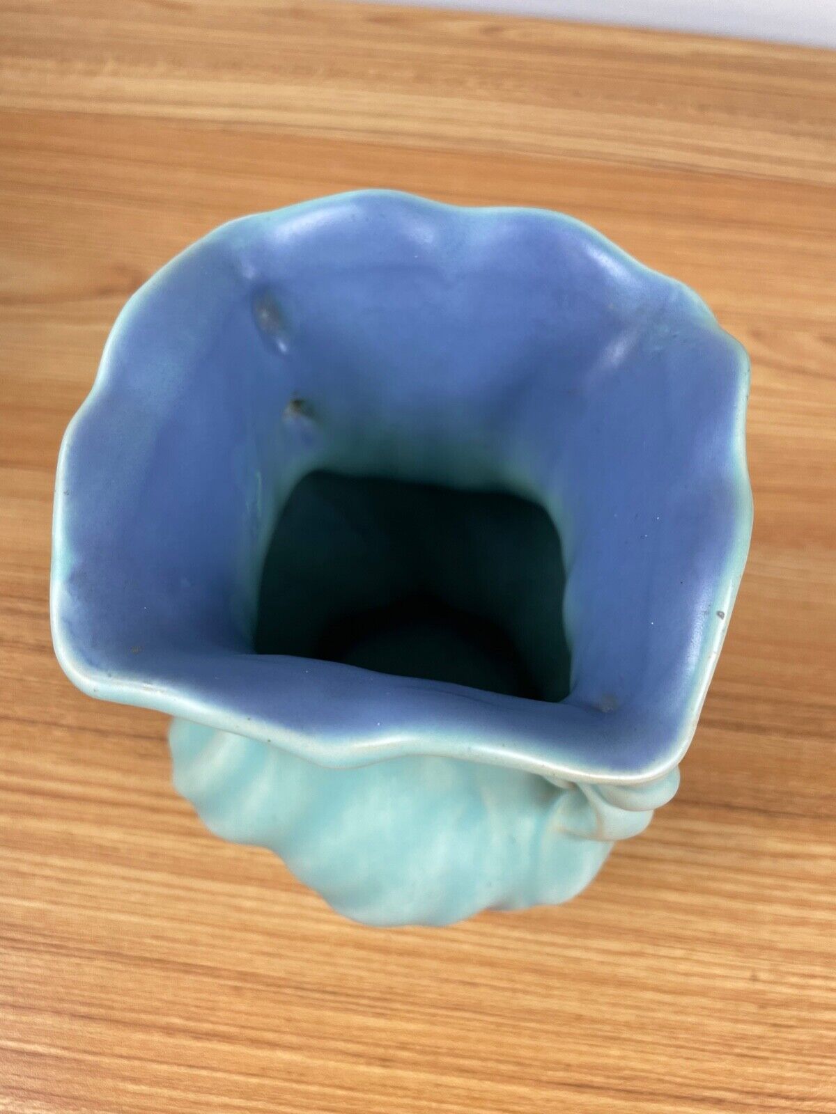 Weller Art Pottery Lido Light Blue To Dark Blue Fade Swirl Double Handle Vase