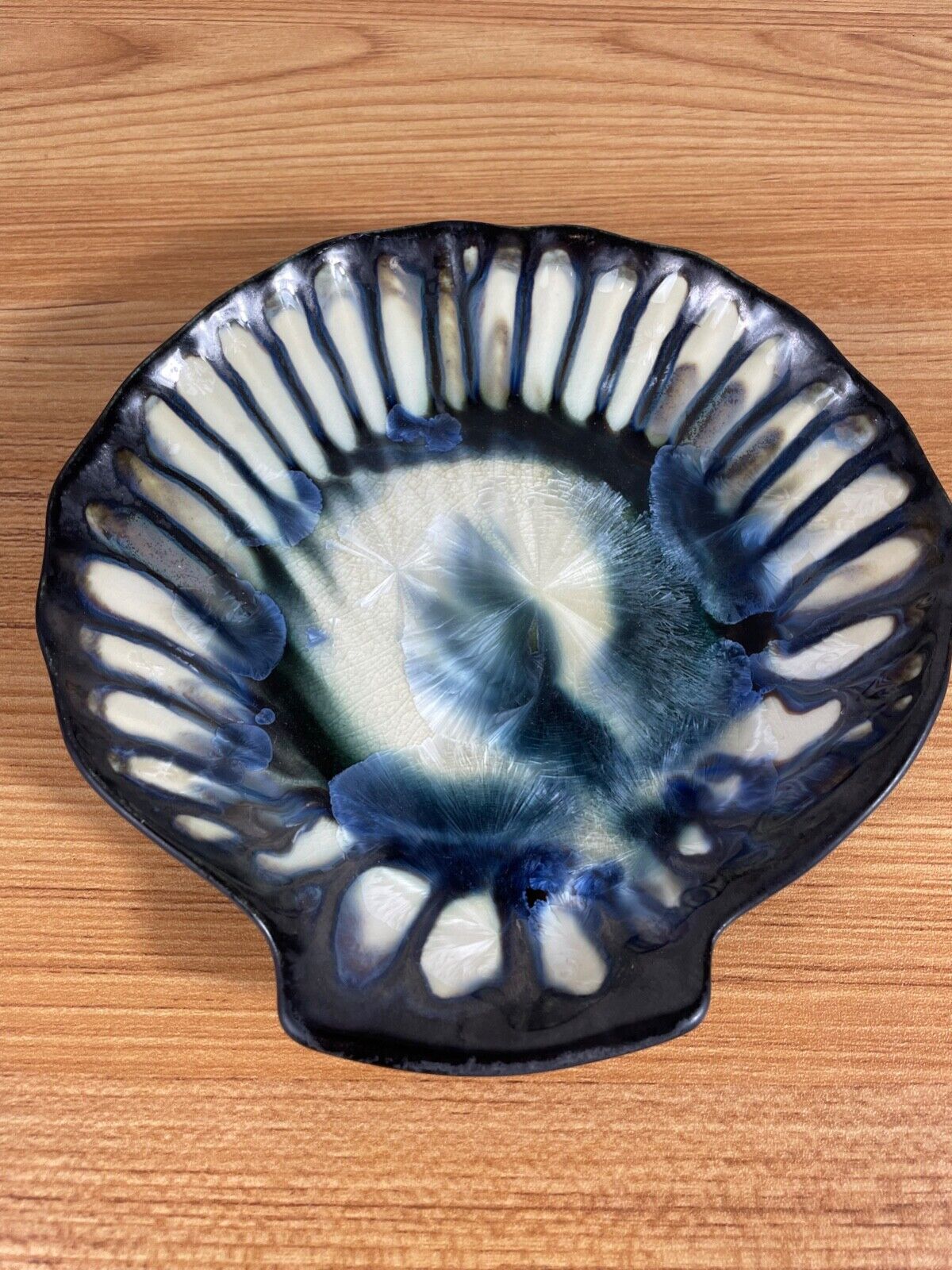 Edgecomb Pottery Maine Black & Blue Shell Dish Chrystalline Glaze 7"