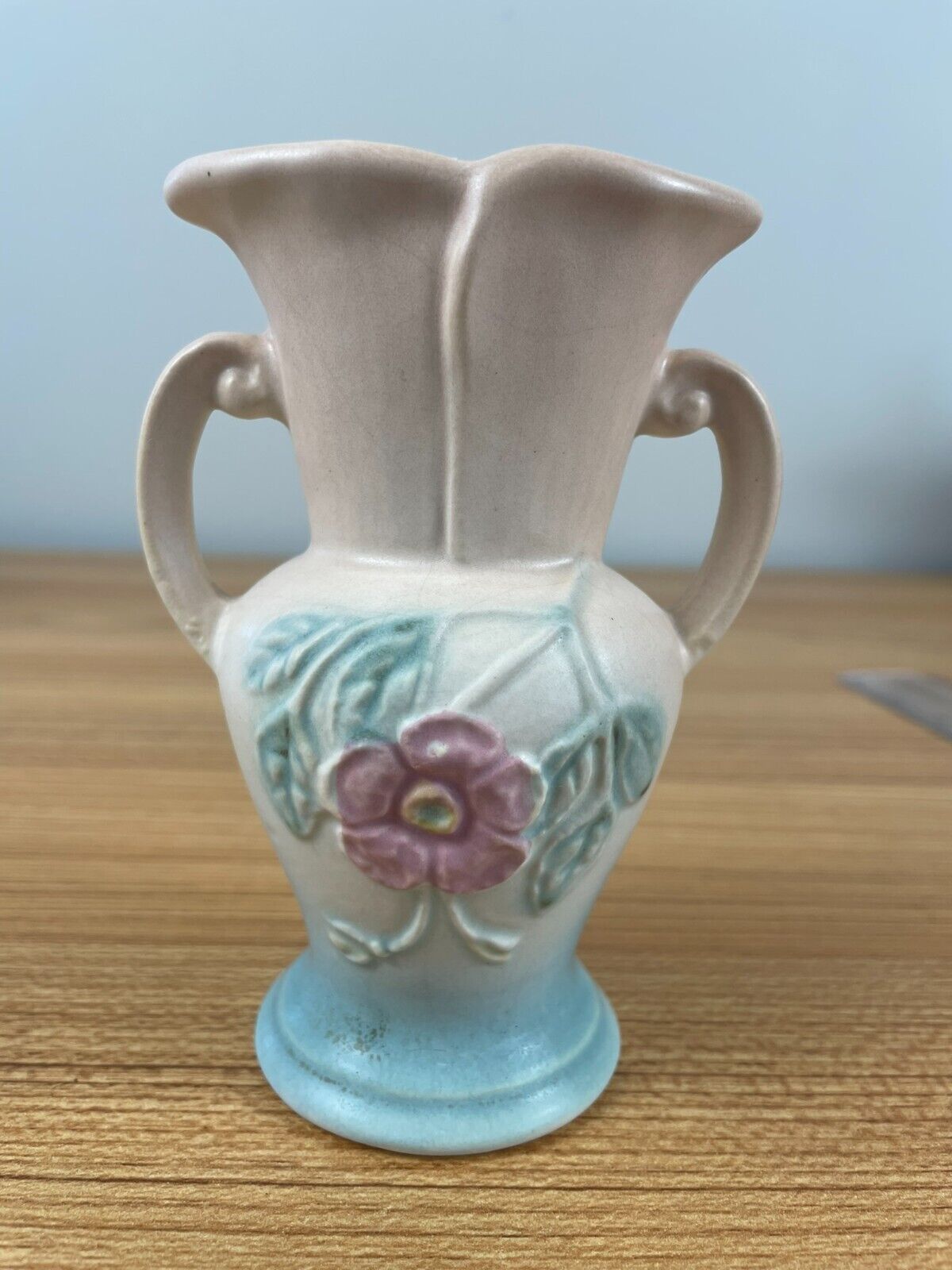 Vintage HULL Art Pottery 517 VASE Peach To Blue 4 3/4" Sweet Petite Vase