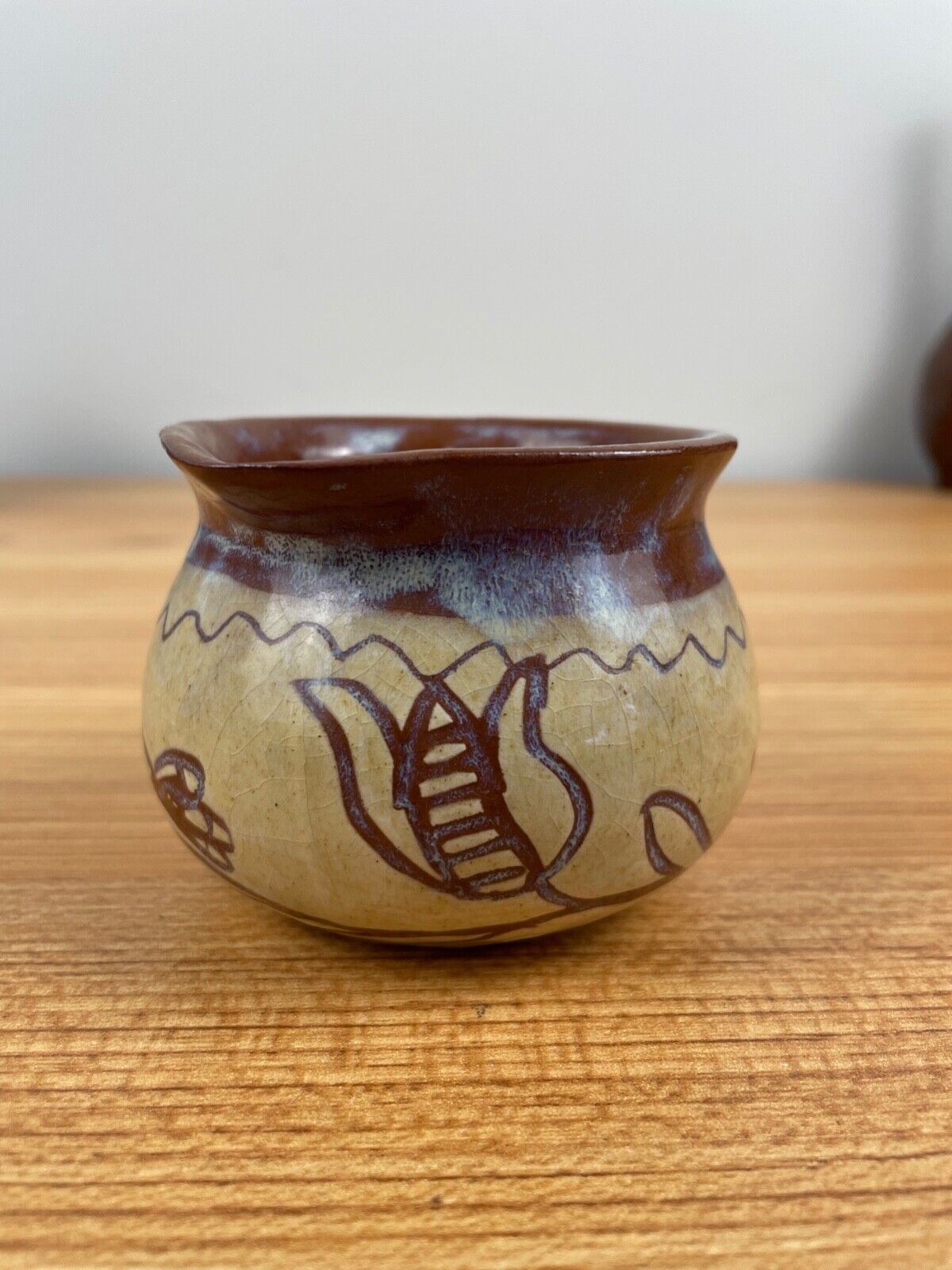 VINTAGE BROWN MARY GRABILL GRAYLOR PRIMITIVE ART POTTERY CREAMER / PITCHER