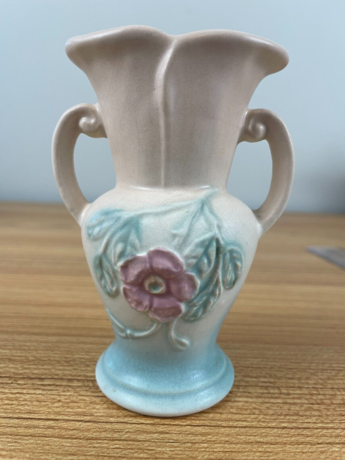 Vintage HULL Art Pottery 517 VASE Peach To Blue 4 3/4" Sweet Petite Vase