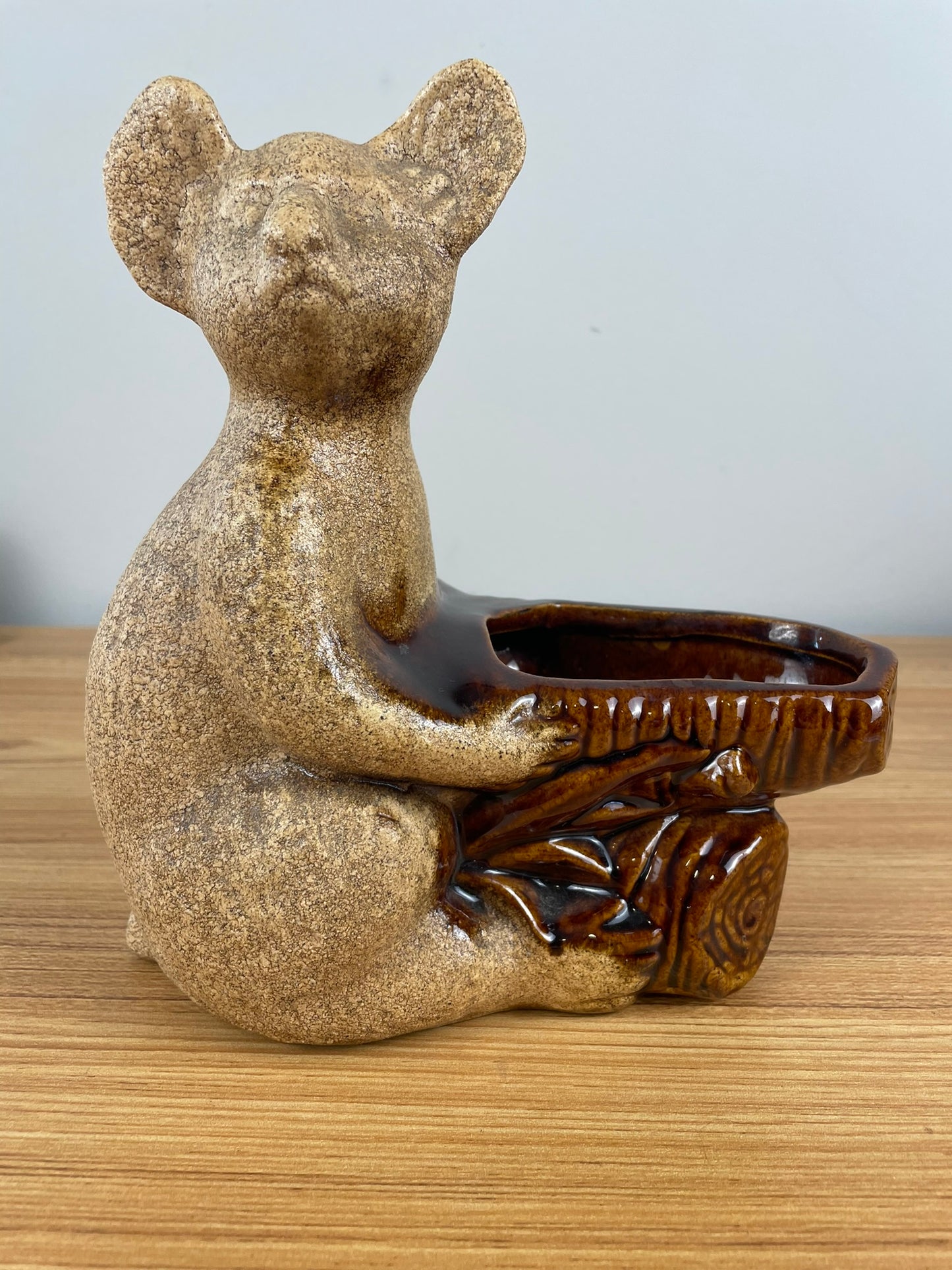 Royal Haeger USA Koala Teddy Bear Tree Sandstone Brown Planter