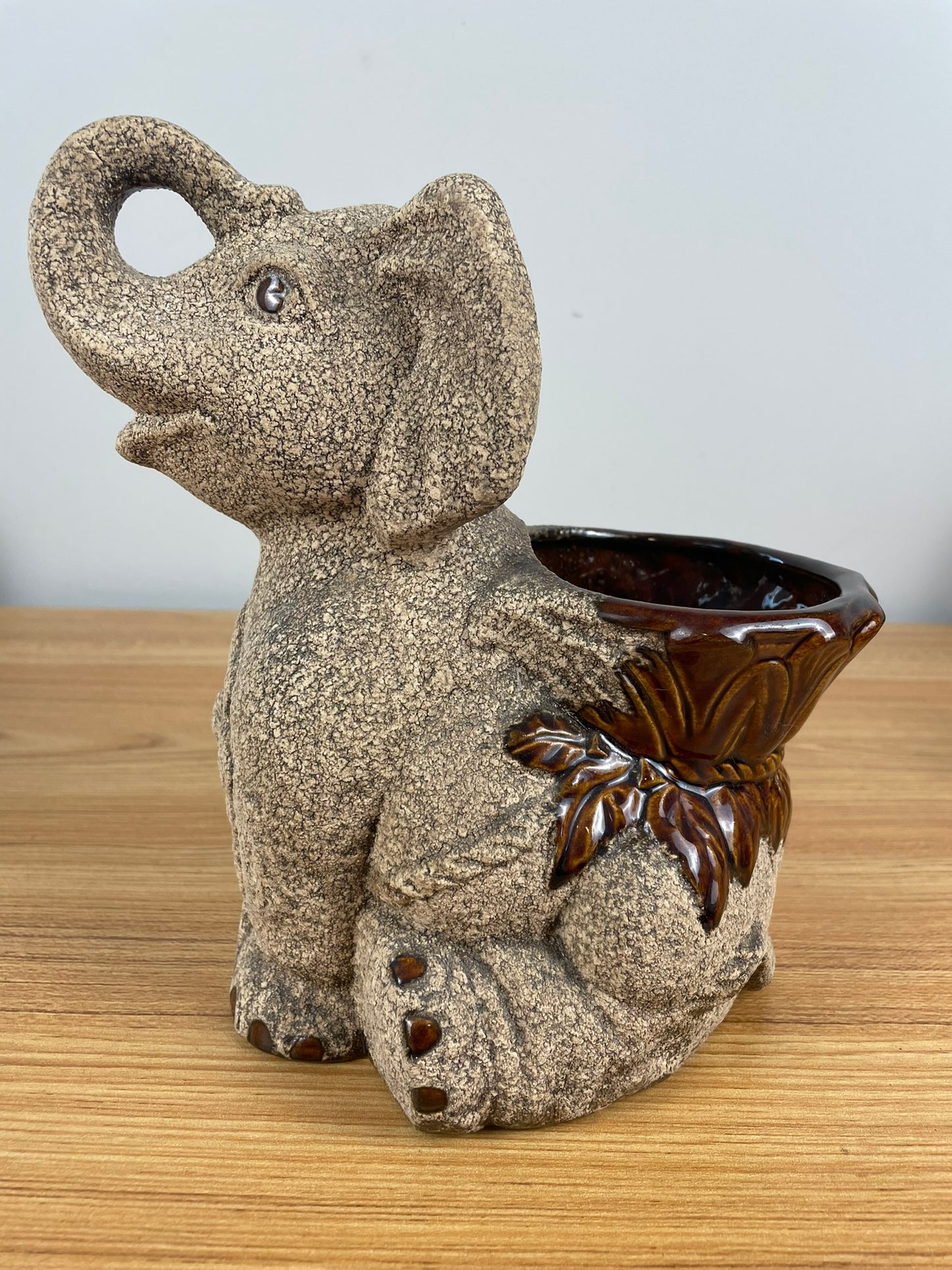 Royal Haeger Pottery Lucky BABY ELEPHANT PLANTER Sand & Brown Glaze 9"" USA