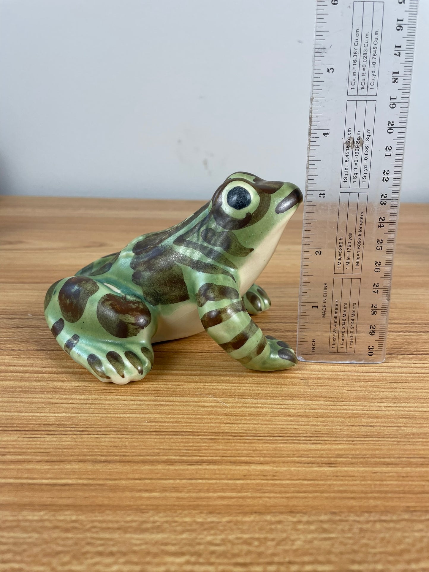 Brush McCoy Vintage Art Pottery Garden Frog Sculpture Statue Matte Approx. 5"