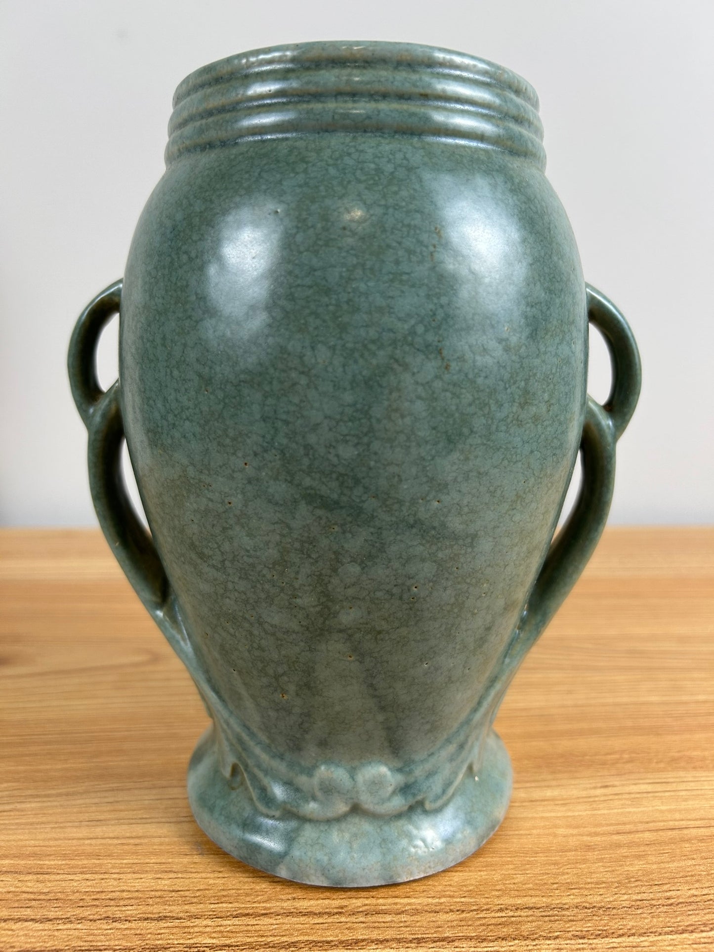 Robinson Ransbottom 1940s Ohio Art Pottery Green Ceramic Vase 187