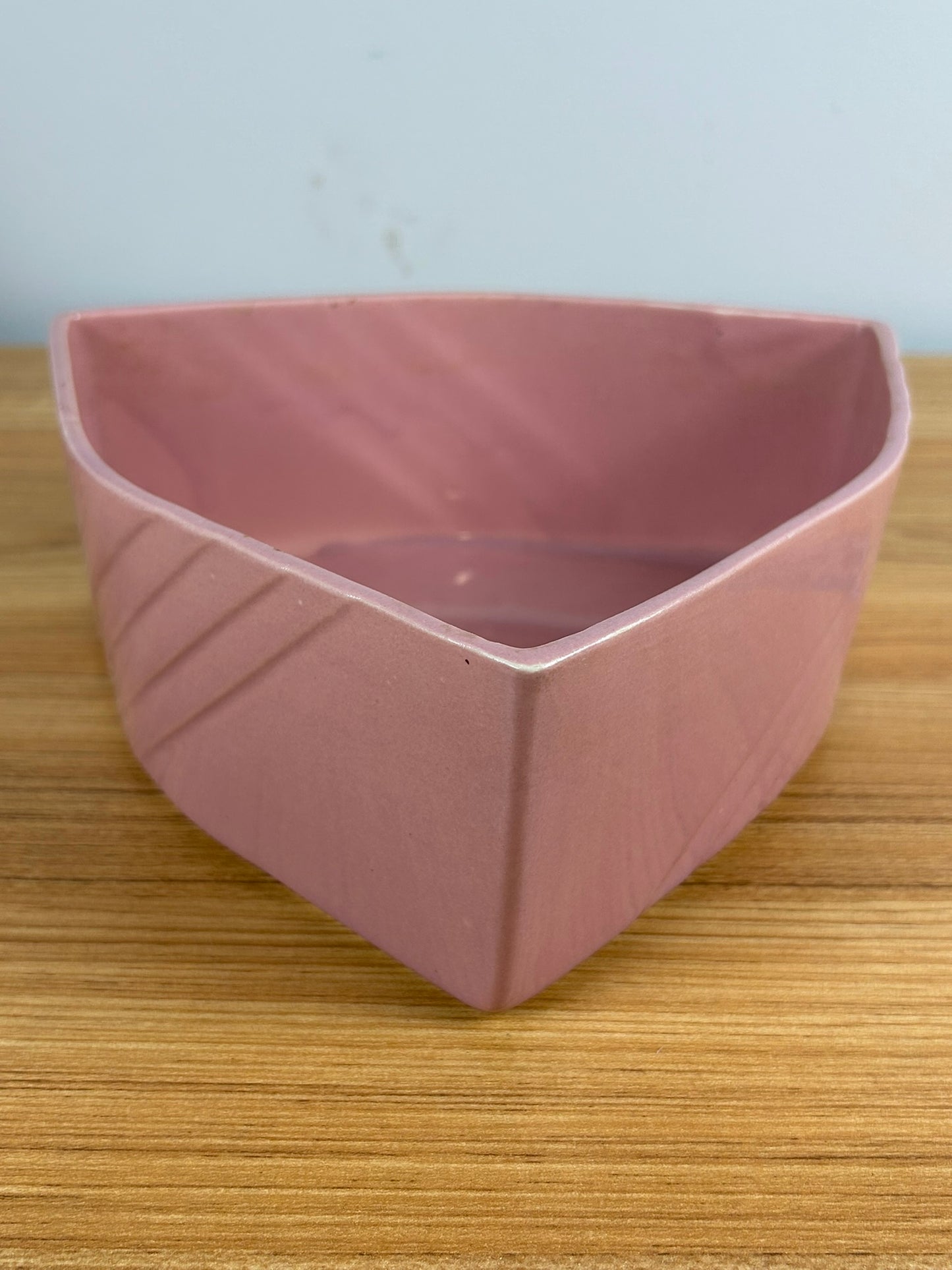 Cookson Pottery 25A USA Triangle Art Deco Bowl Planter Pink 9x3