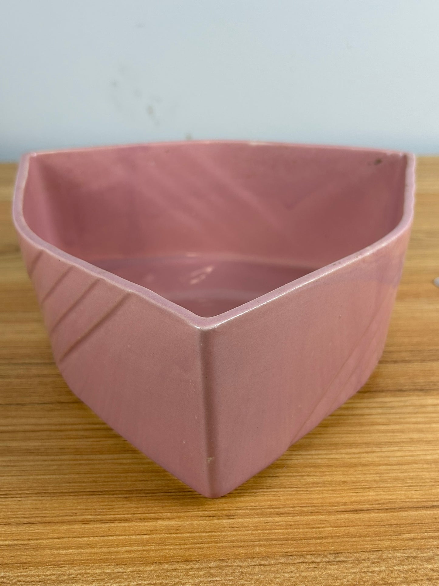 Cookson Pottery 25A USA Triangle Art Deco Bowl Planter Pink 9x3