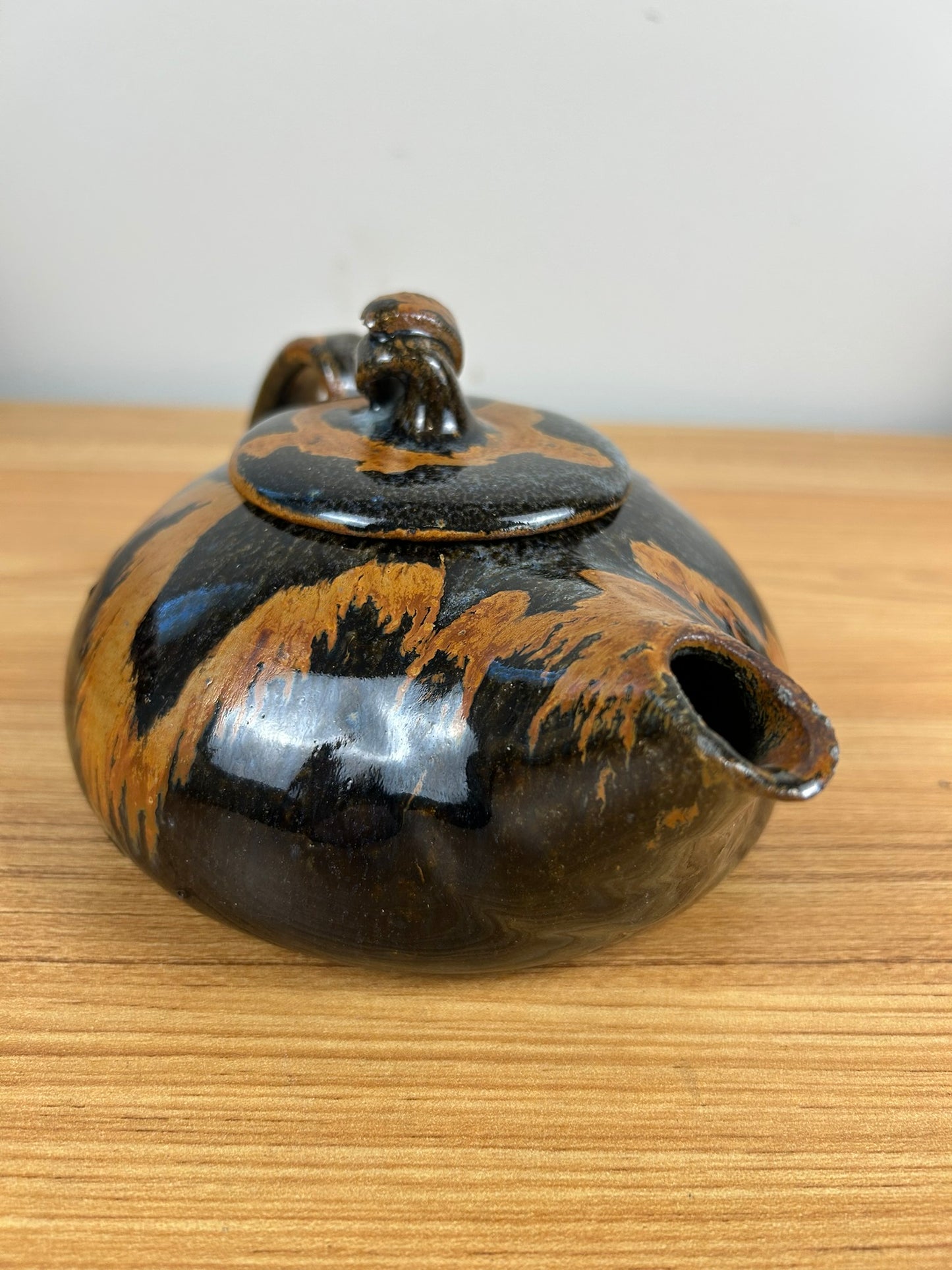 Derek Emms?? Art Pottery Orange Abstract Teapot With Lid Tenmoku Glaze