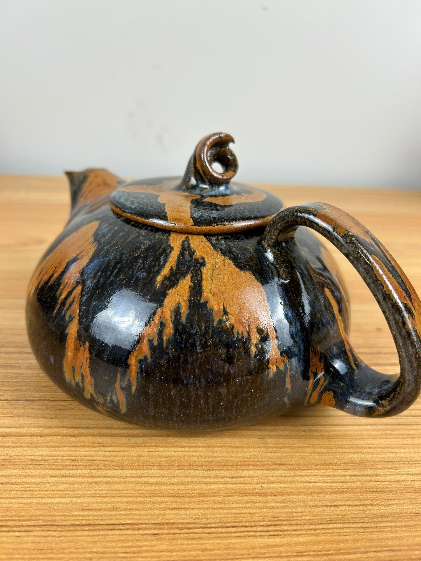 Derek Emms?? Art Pottery Orange Abstract Teapot With Lid Tenmoku Glaze