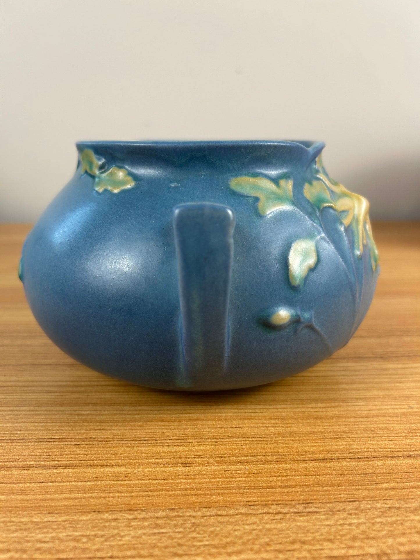 Vintage ROSEVILLE Pottery Columbine Blue Vase No. 399-4" 1940s
