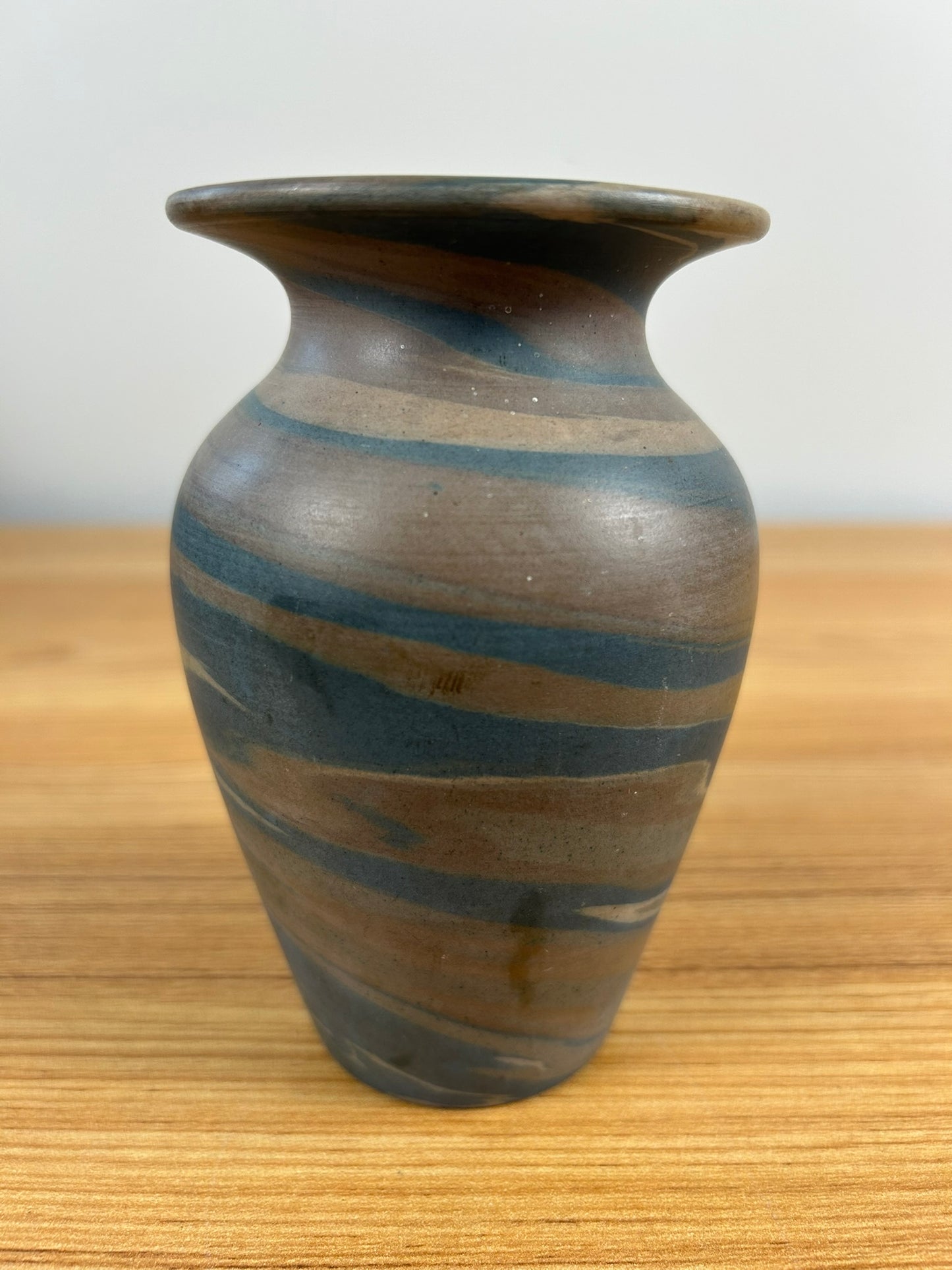 Niloak Mission Swirl 1910-24 Vintage Art Pottery Flared Rim 5" Vase