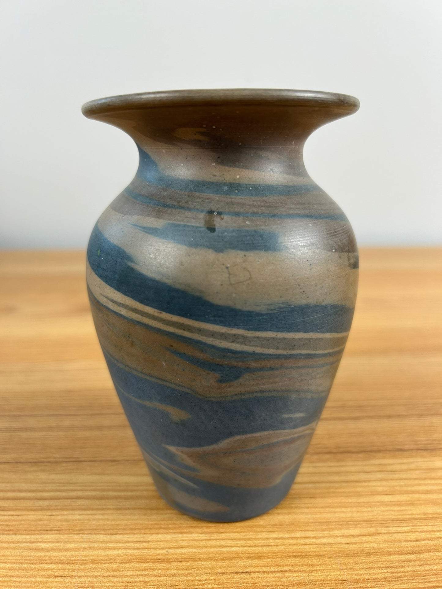Niloak Mission Swirl 1910-24 Vintage Art Pottery Flared Rim 5" Vase