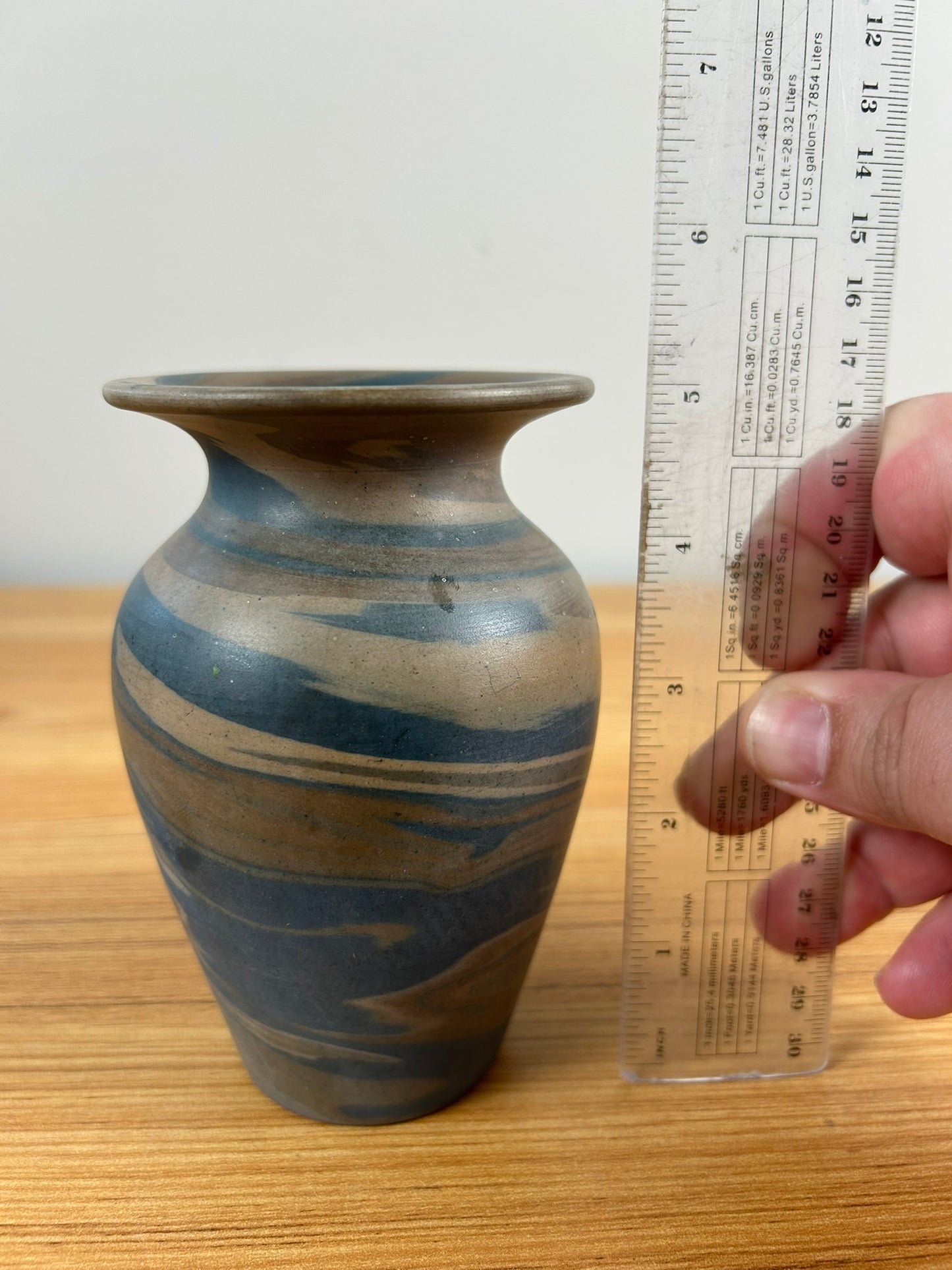 Niloak Mission Swirl 1910-24 Vintage Art Pottery Flared Rim 5" Vase