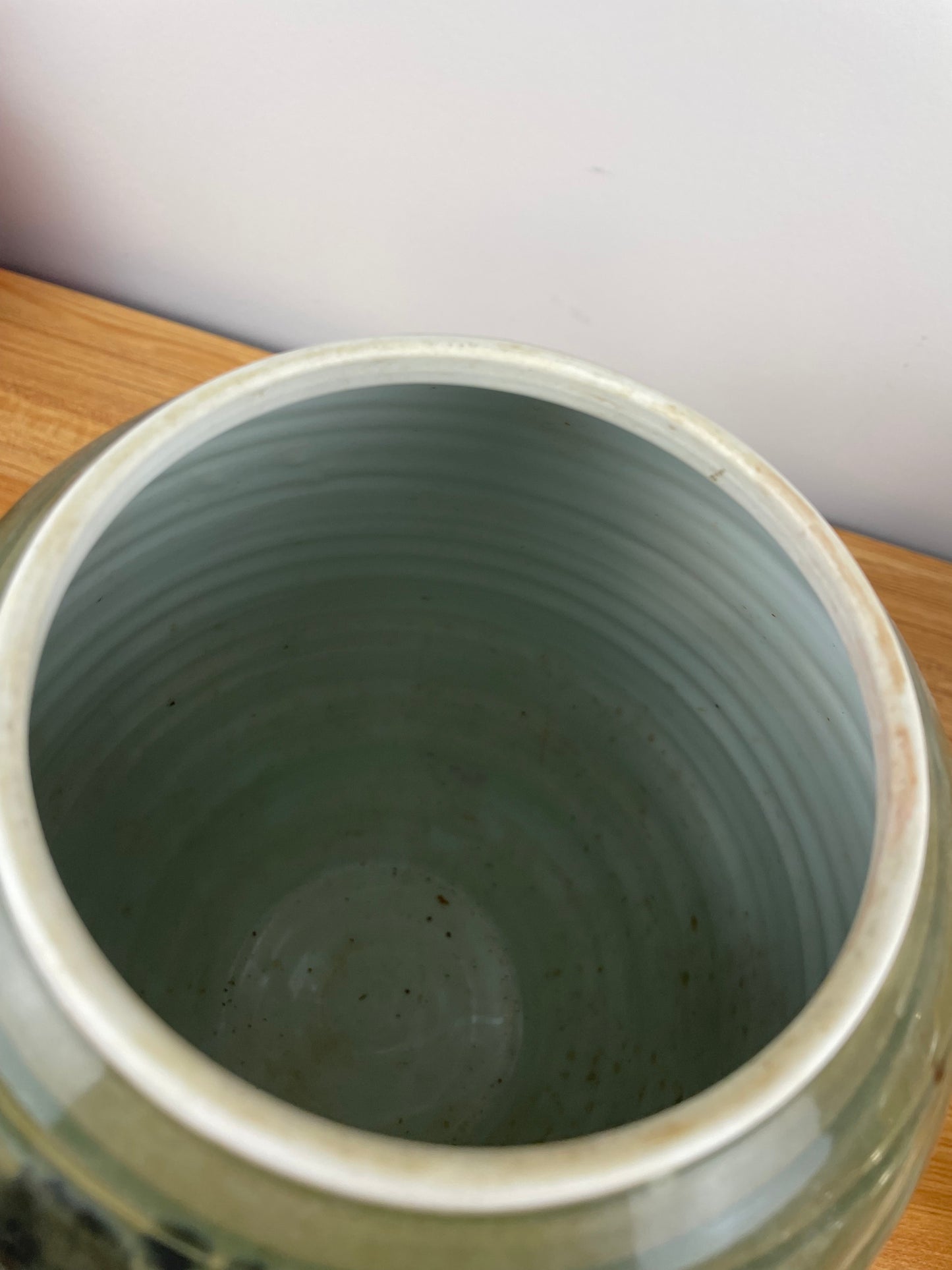 Michael Crumb 1994 Signed Studio Pottery Lidded Vase / Urn 11½" Tall