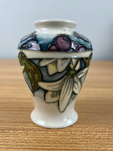 MOORCROFT ART POTTERY JUNEBERRY PATTERN BY ANJI DAVENPORT 22/3 VASE