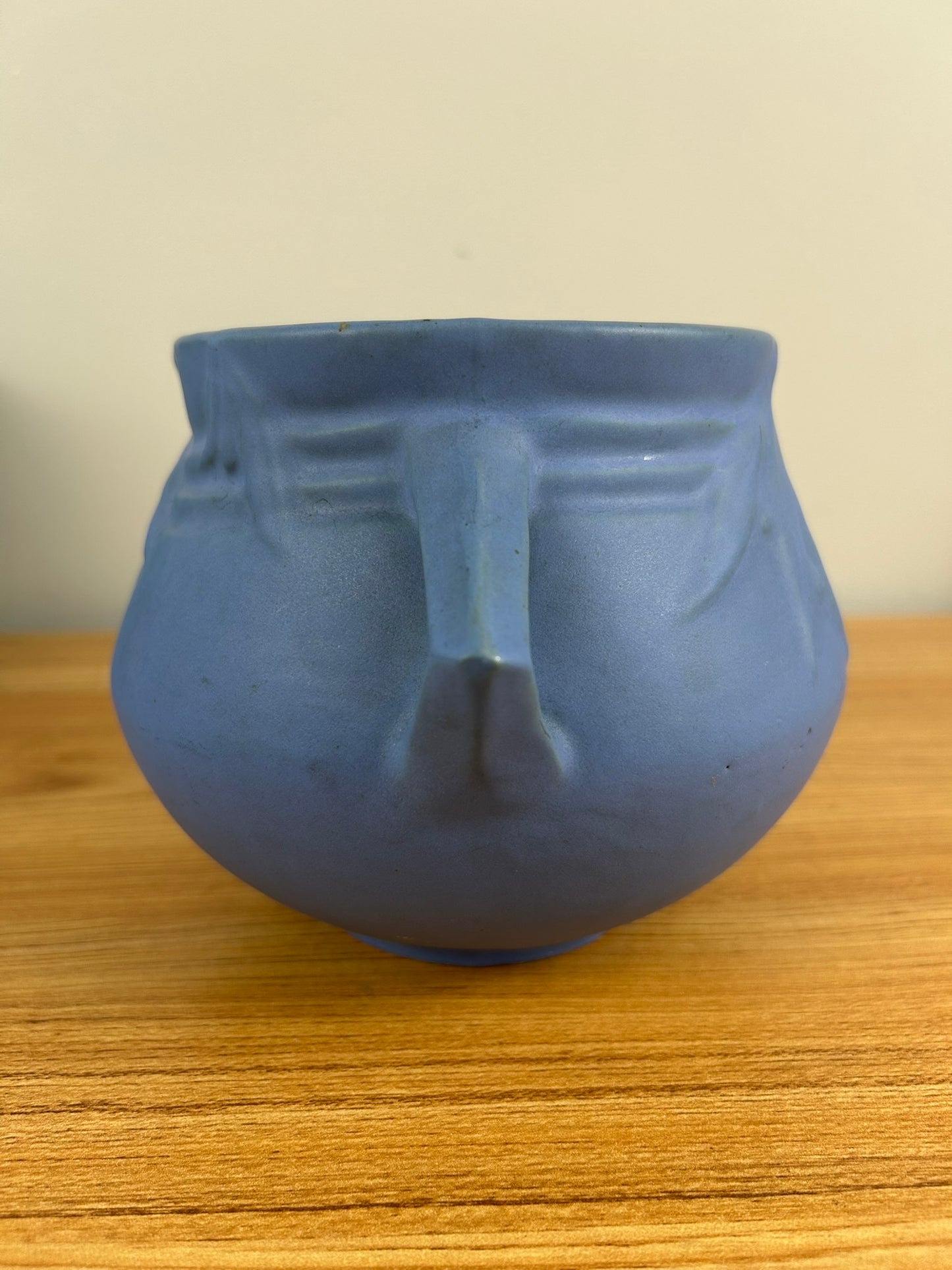 Burley Winter Roseville Velmoss Blue Vintage Art Pottery Handled Vase 264-5