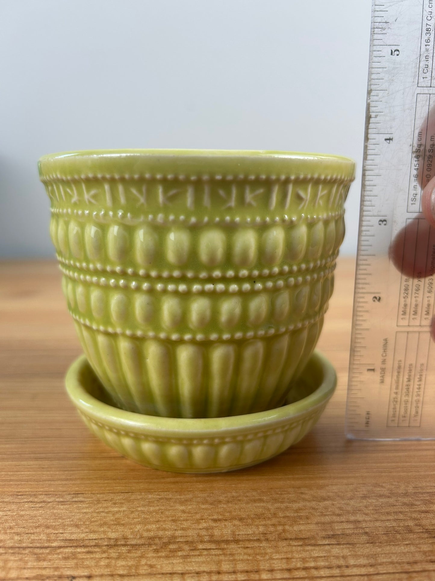 McCoy 1961 Vintage Beaded Chartreuse 5 1/4"" Vintage Flower Pot Planter Saucer