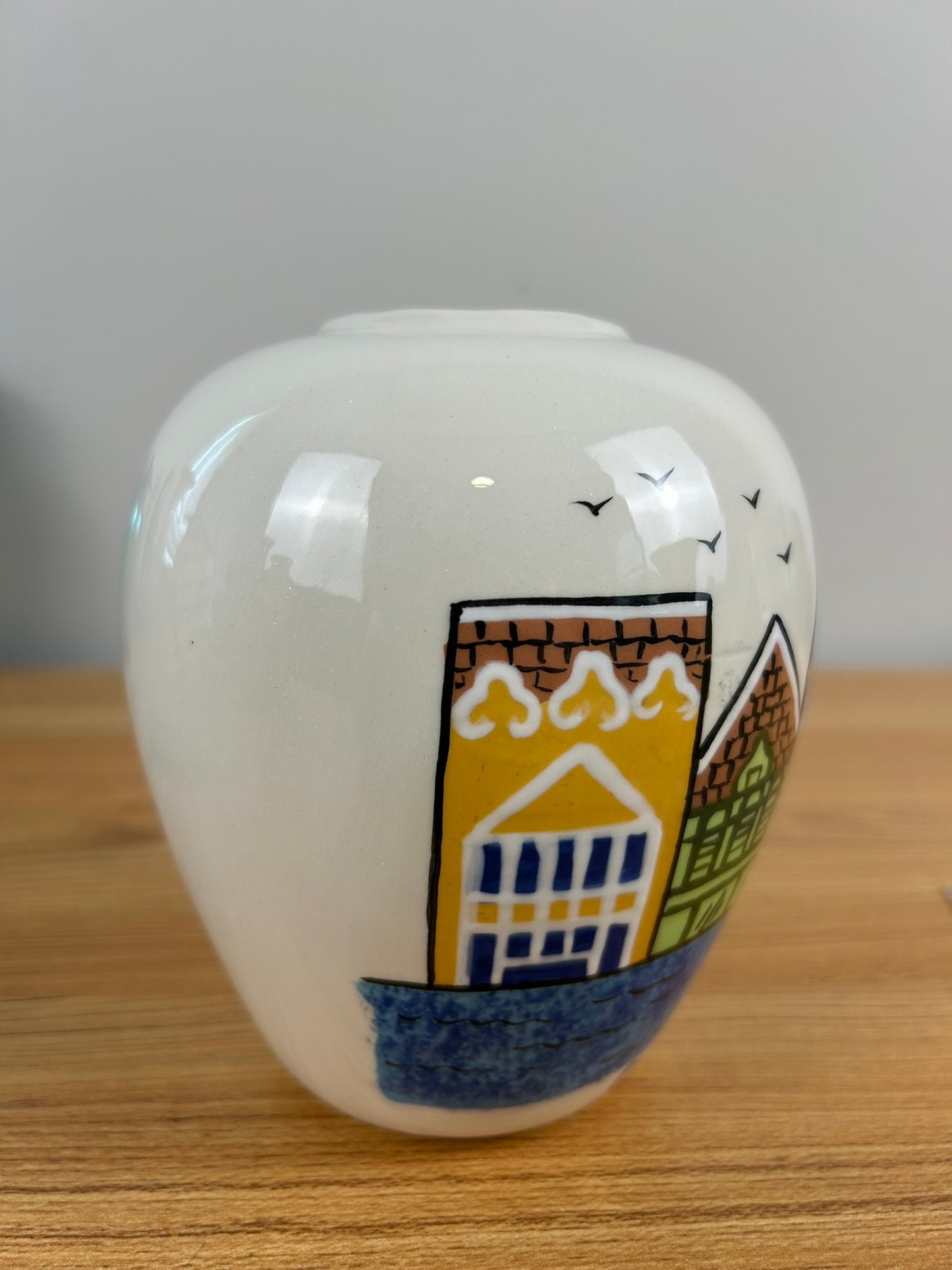 Ddutch Antilles Ceramics White Hand Painted Curacao Scenic Vase