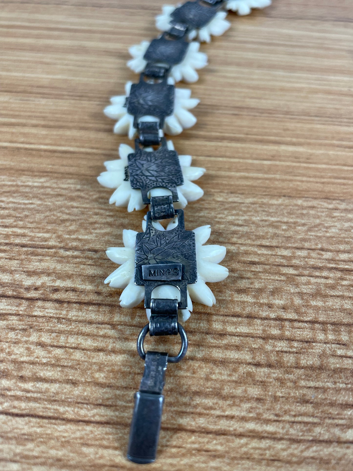 VINTAGE MING'S HAWAII CARVED PIKAKE FLOWER BRACELET STERLING SIGNED CLASP