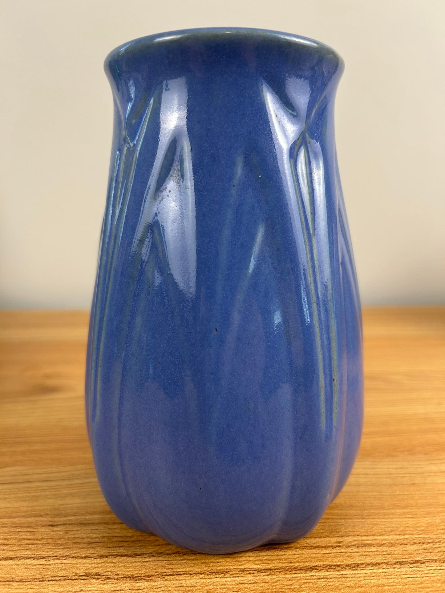 ILLINI POTTERY Rare White Hall SP&S Illinois Stoneware Blue Art Deco Vase