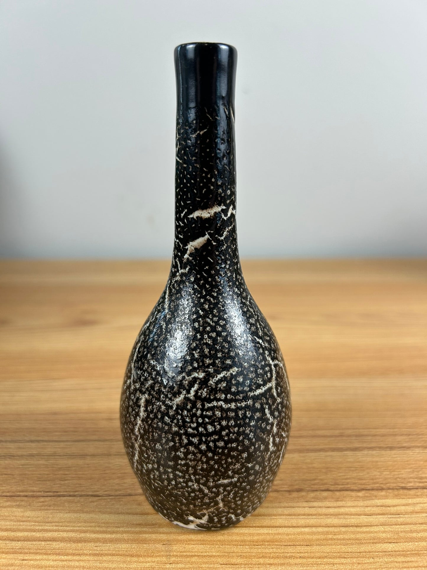 Pigeon Forge Tennessee Mid Century Modern Black Crackle Vase B Smelcer