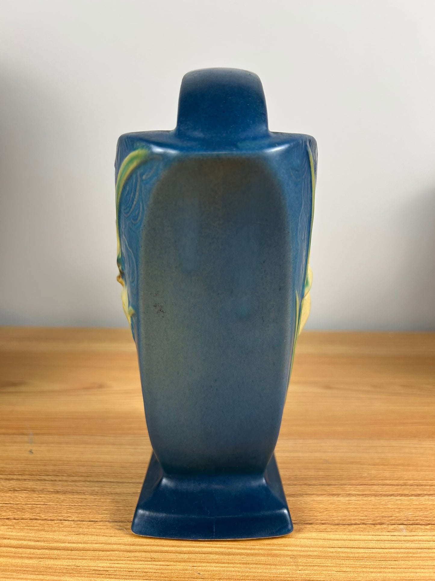 Roseville Zephyr Lily Blue 1946 Mid Century Modern Art Pottery Basket 394-8
