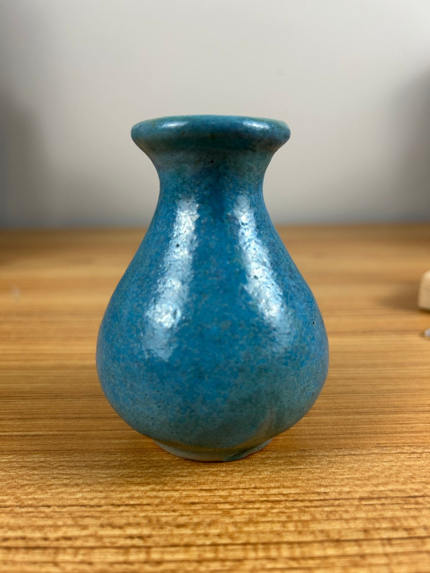SHEARWATER POTTERY OCEAN SPRINGS, MISS. SMALL 3.5" BLUE VASE CIRCLE STAMP