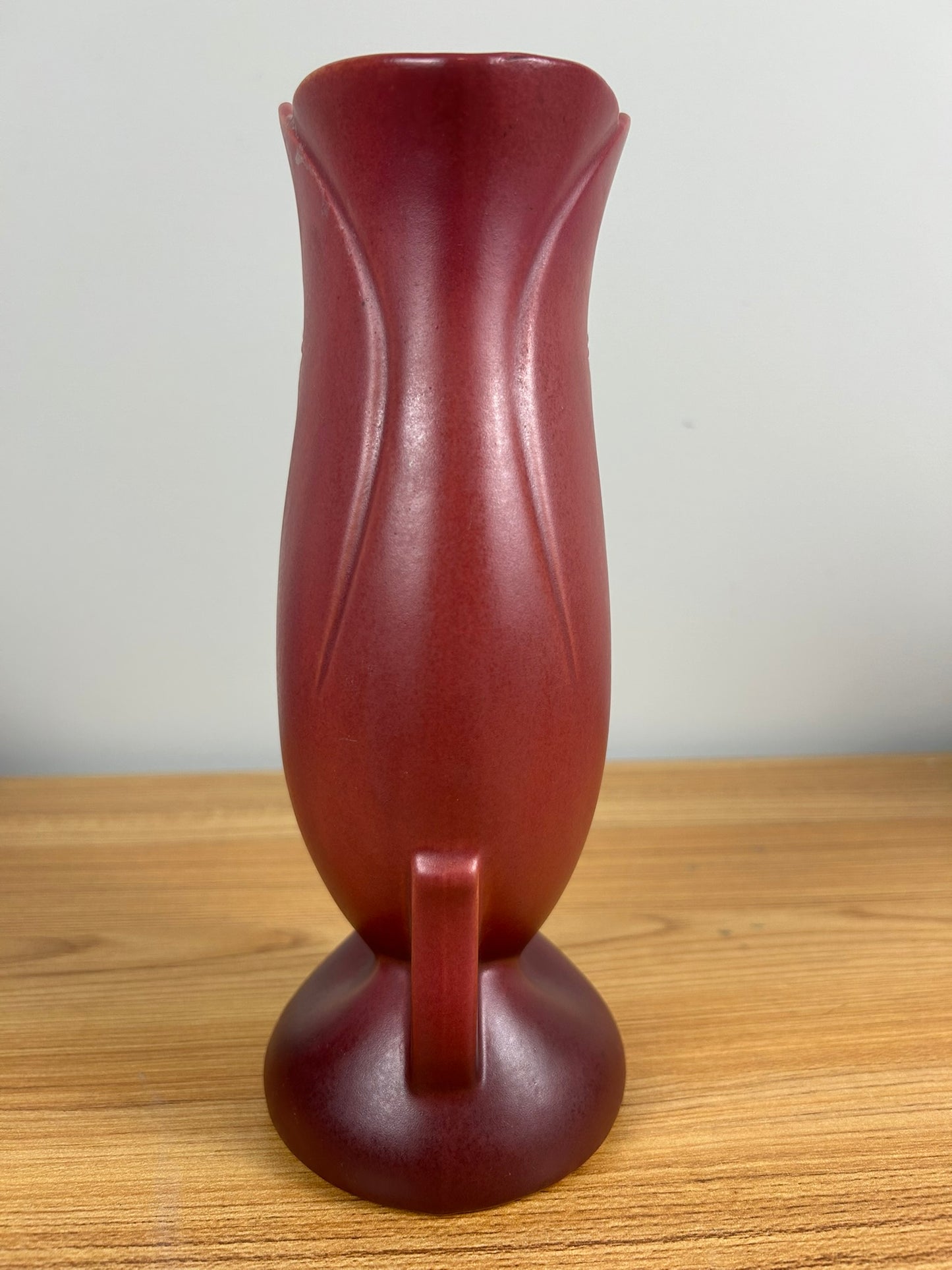 Roseville Pottery American Arts & Crafts Red Silhouette Vase785-9" MCM 1950