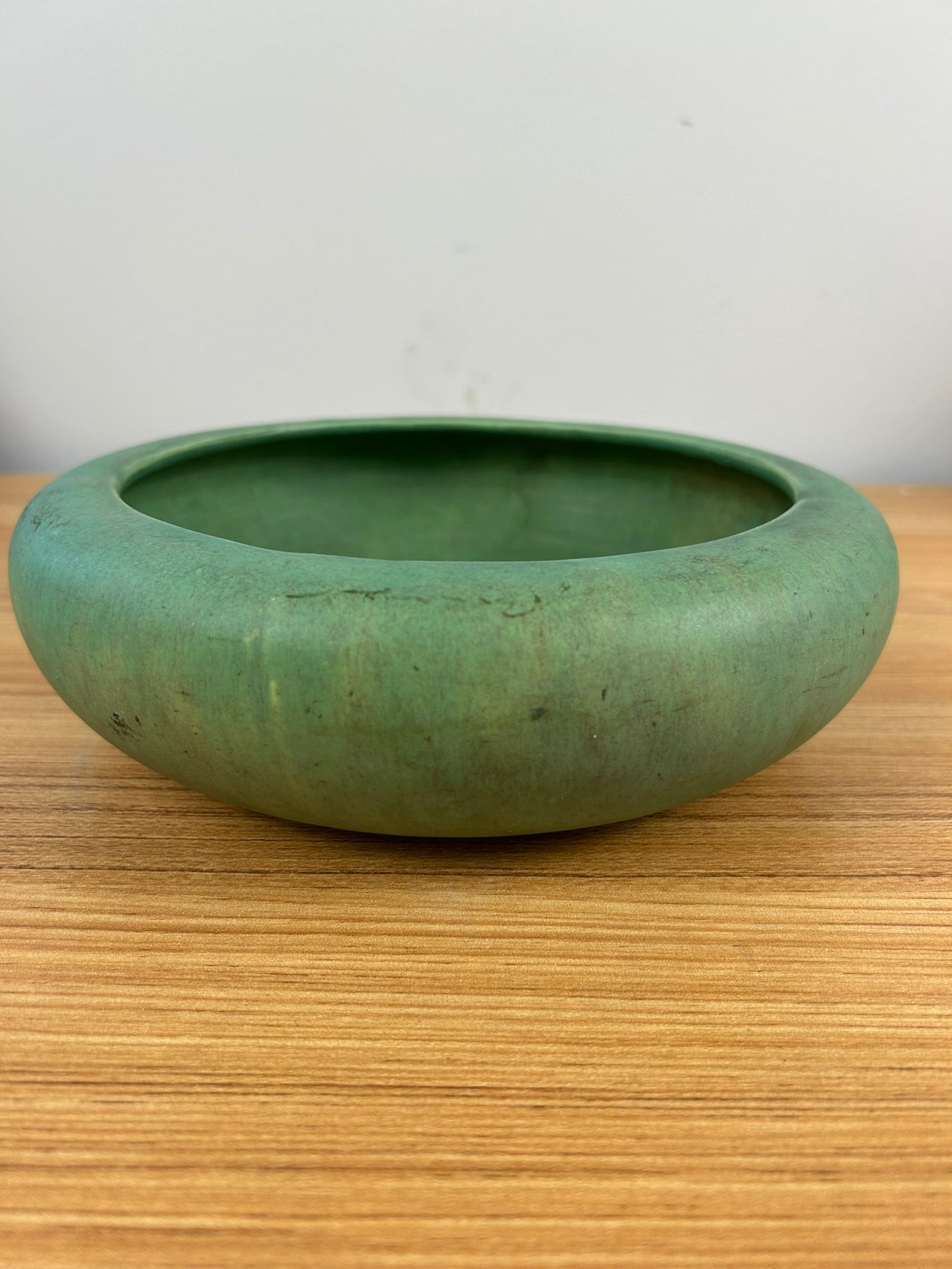 Glorious Antique Roseville Pottery Early Carnelian Centerpiece Bowl Matte Green