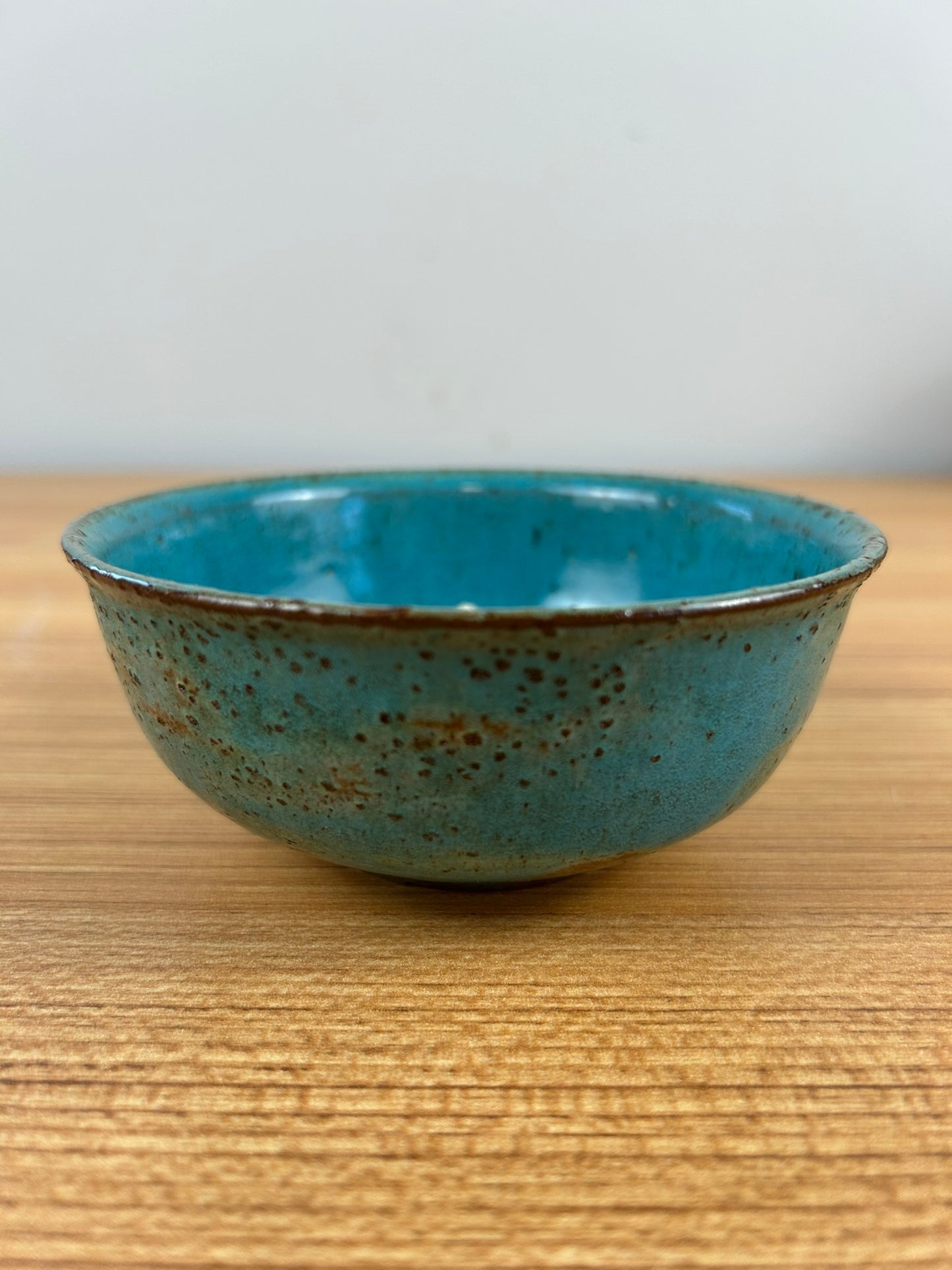 E & R Reynolds California Art Pottery Bowl - Mottled Blue Textured Glaze
