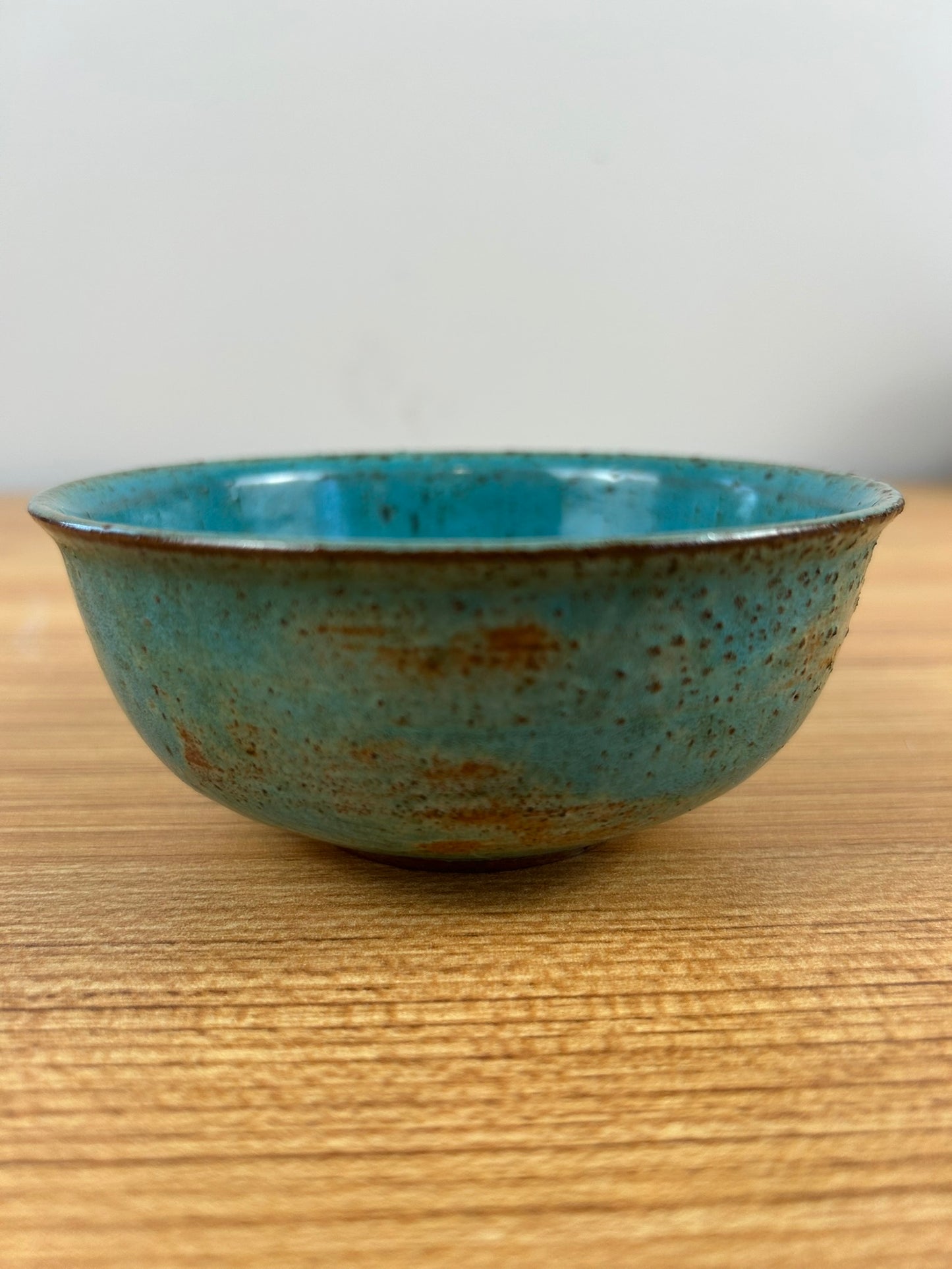 E & R Reynolds California Art Pottery Bowl - Mottled Blue Textured Glaze