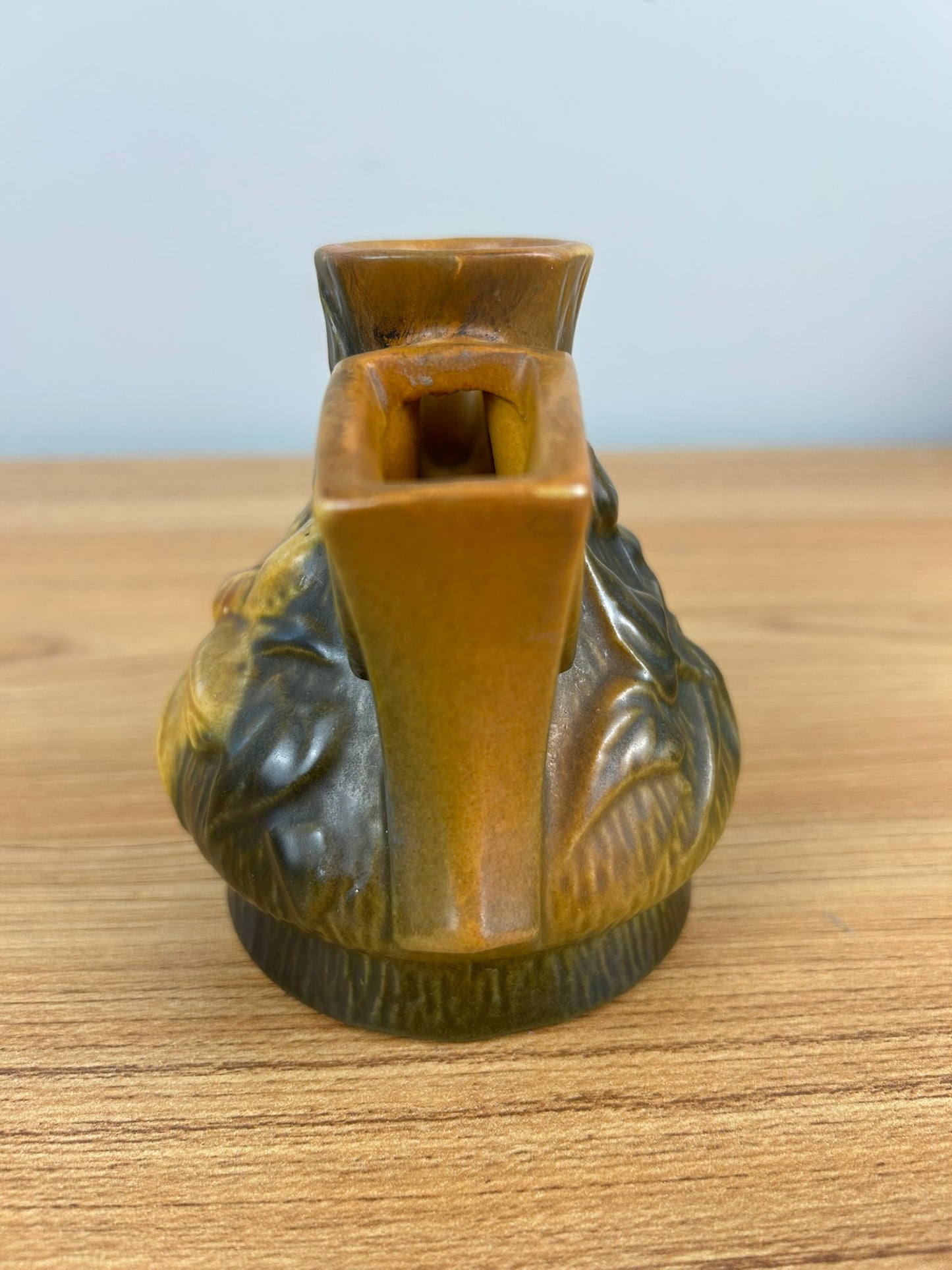 ROSEVILLE POTTERY c. 1944 #50 Clematis Pattern Flower Frog