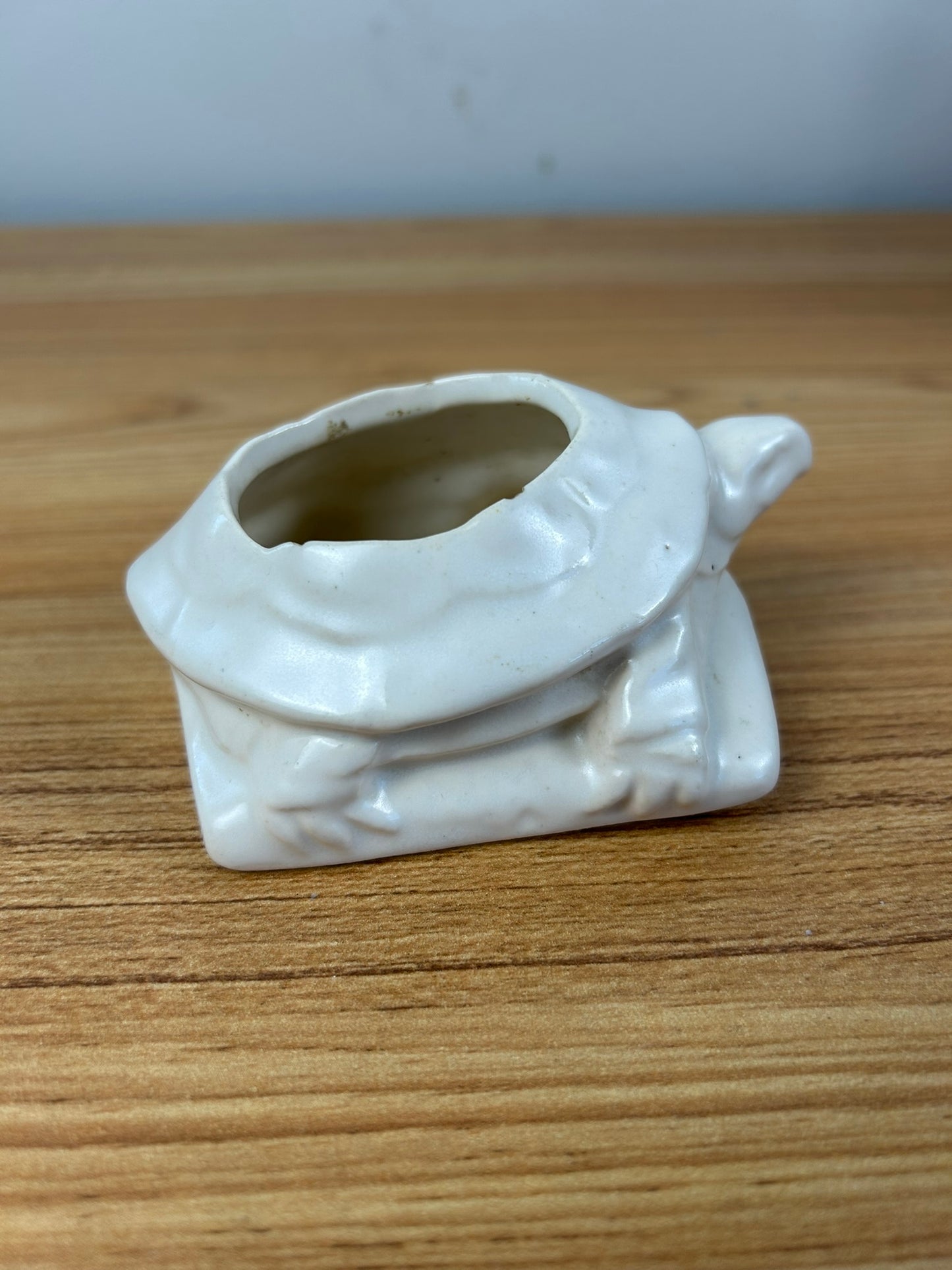 Vintage Nelson McCoy Pottery Matte White Turtle Miniature Planter Holder HTF
