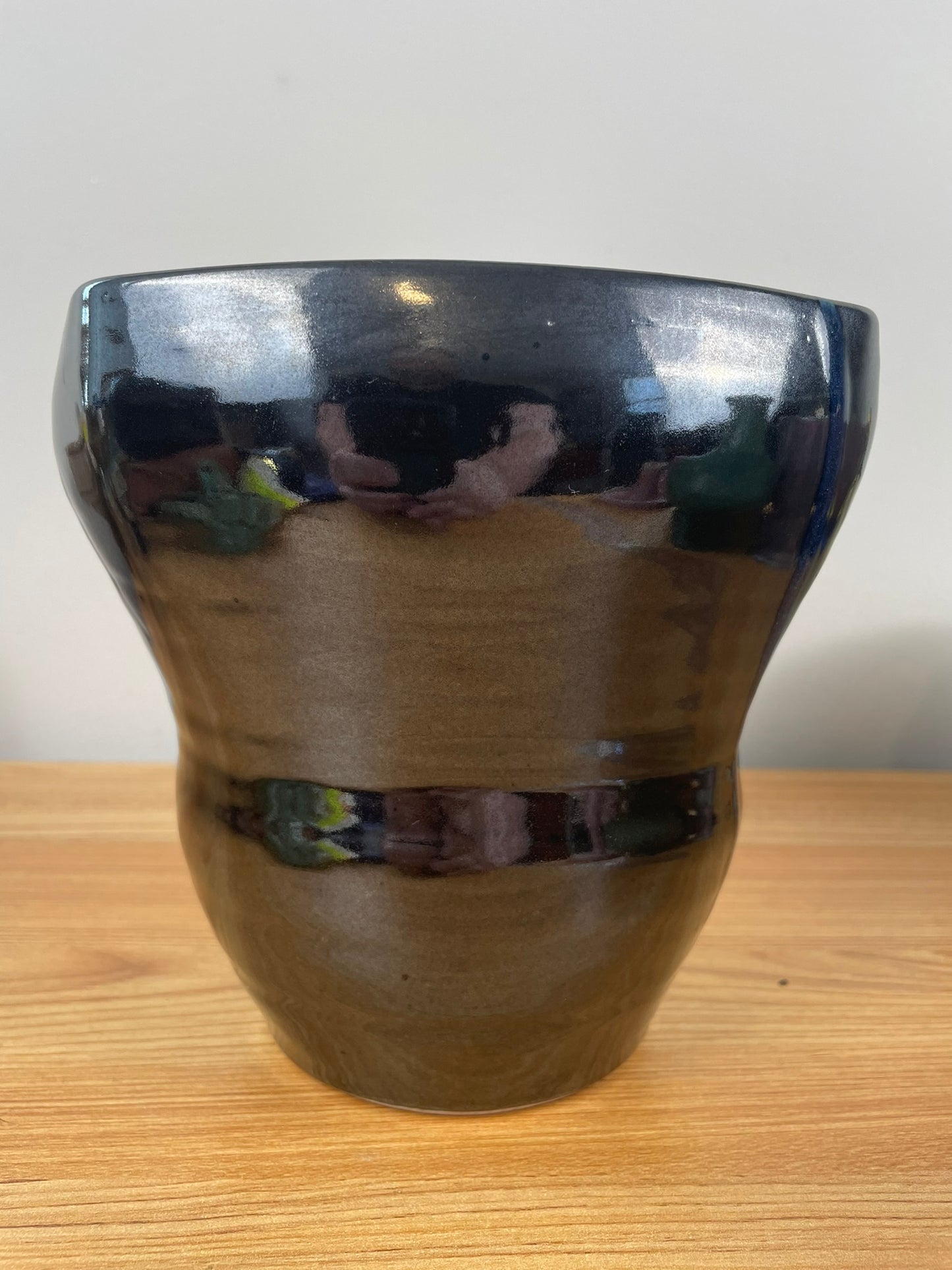 William "Bill" Kremer Studio Pottery 6.5" Black Square Vase Notre Dame Professor RARE