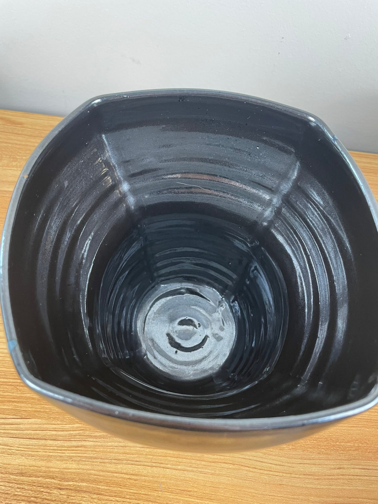 William "Bill" Kremer Studio Pottery 6.5" Black Square Vase Notre Dame Professor RARE