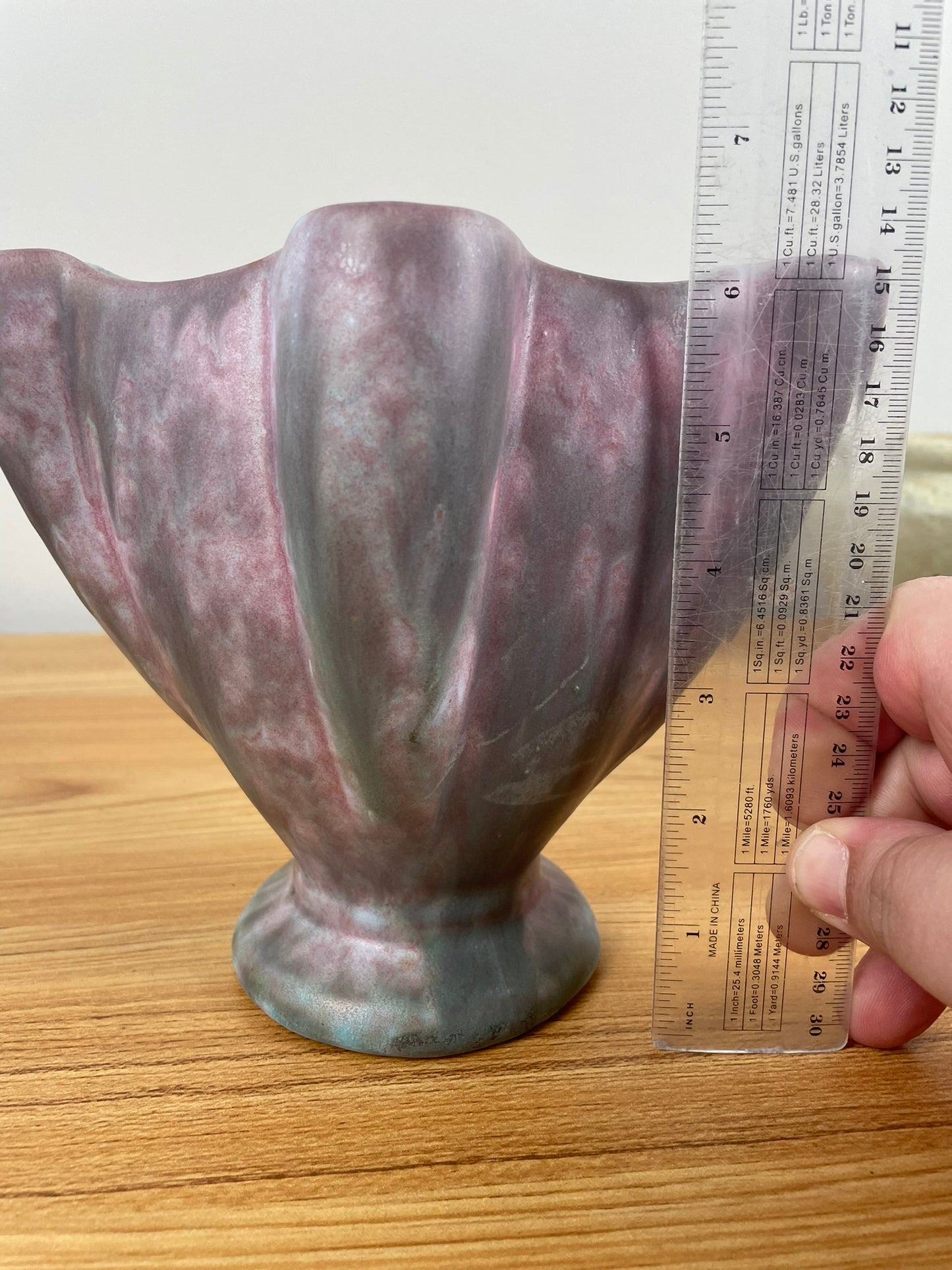 Burley Winter Vintage Art Pottery Mottled Rose Green Ceramic Fan Vase 1F 1930s