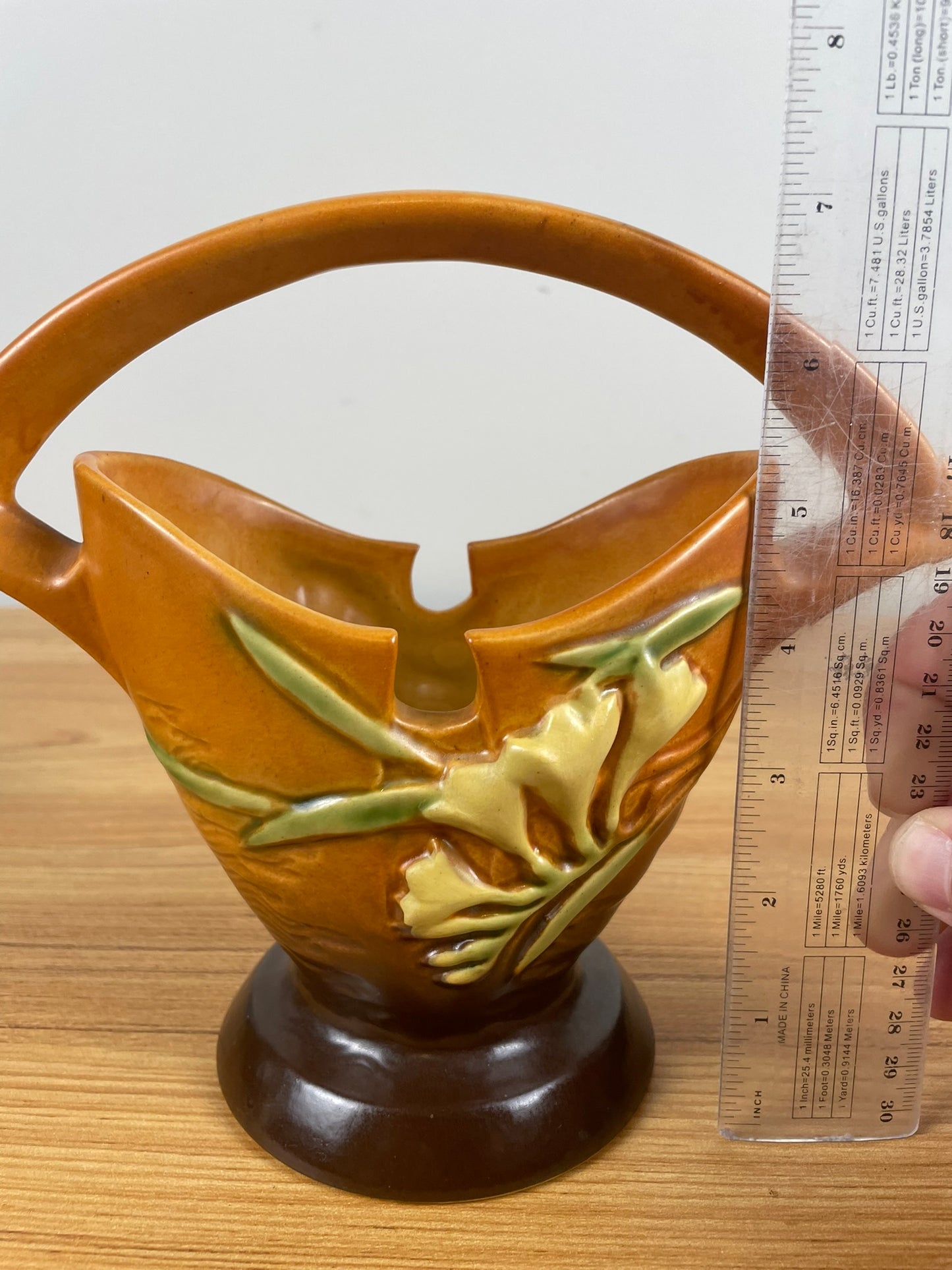Roseville Pottery Brown Tangerine Freesia #390 7" Basket Vintage Roseville USA