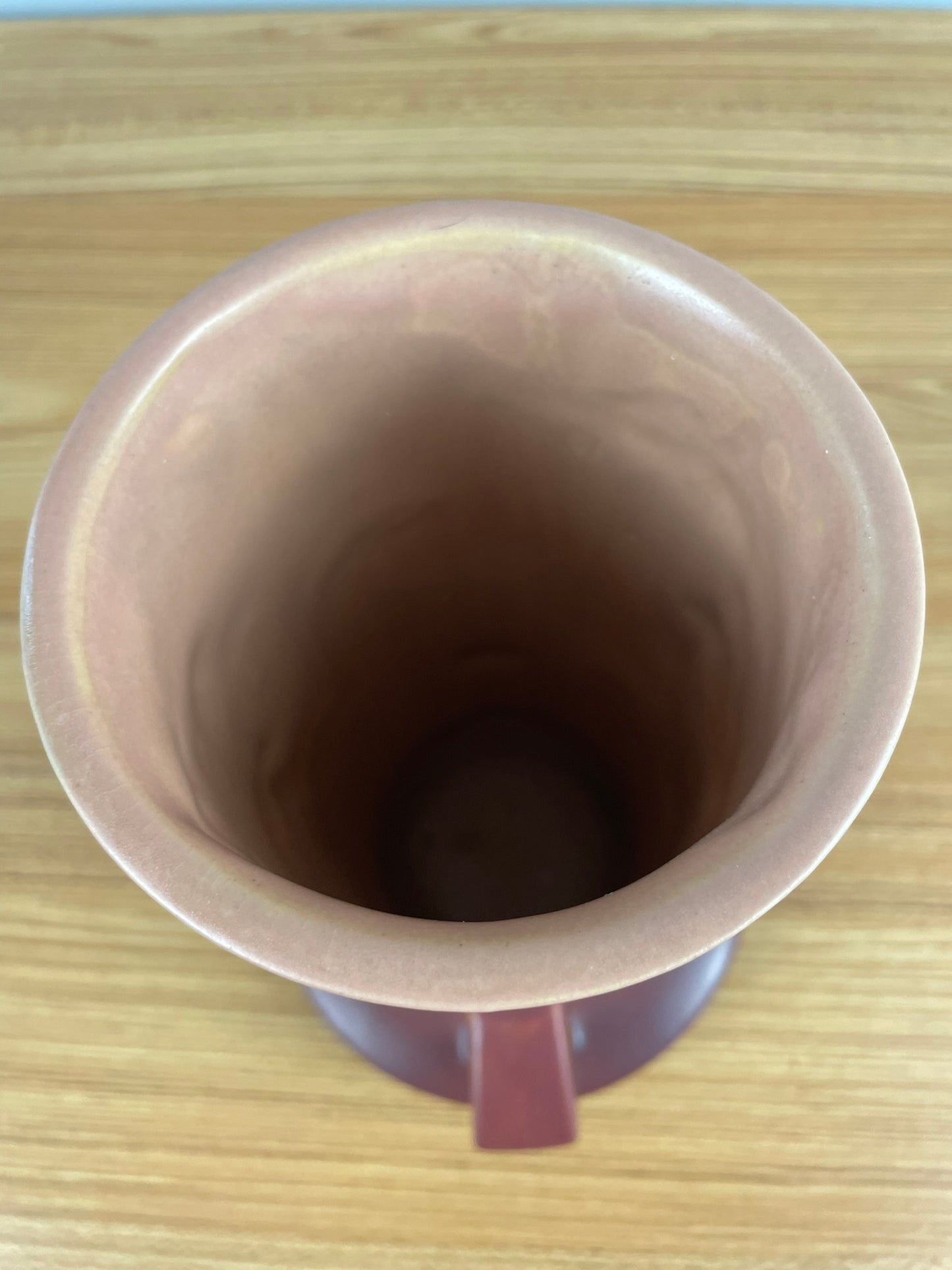 ROSEVILLE ART POTTERY 1947 Snowberry Trial Glaze Variant Vase Pink IVI-8