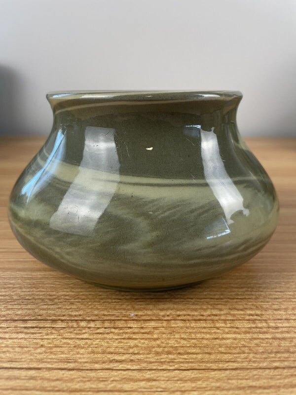 Vintage Unmarked Art Pottery Green Mission Swirl Bowl / Vase Like Niloak