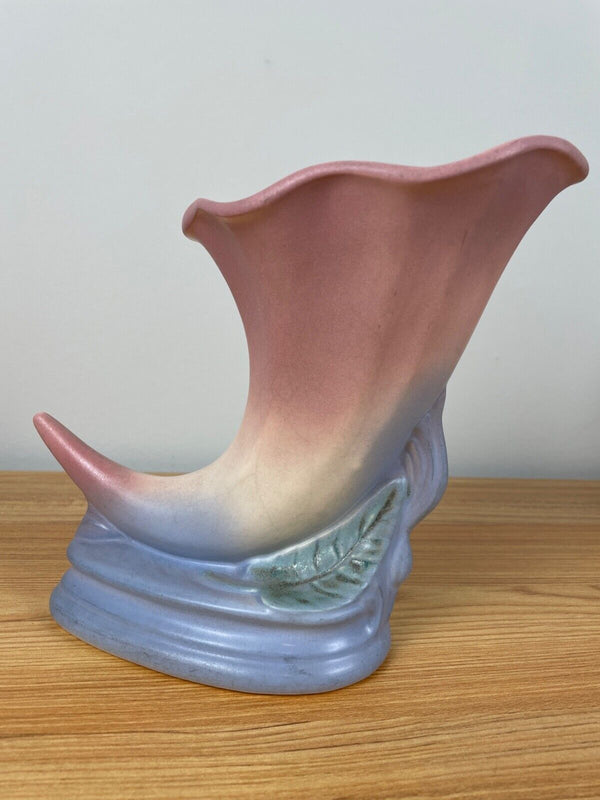 Vintage Hull Pottery Calla Lily Cornucopia Vase Planter USA 570/33-8 Authentic