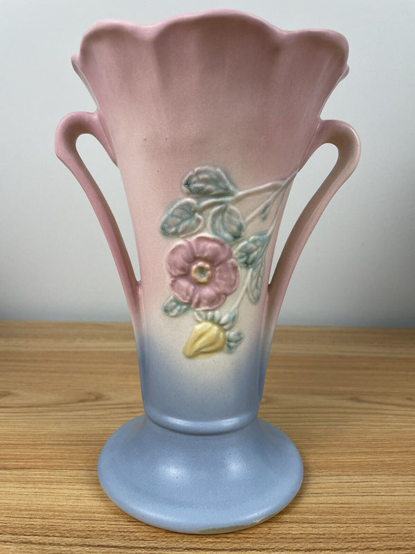 VTG HULL USA ART POTTERY VASE w HANDLES 503-8 1/2  PINK TO BLUE FADE DOGWOOD