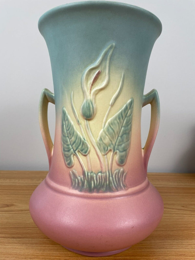 VINTAGE HULL CALLA LILY 520/33-10 TALL HANDLED Blue To Pink VASE  10.75in tall