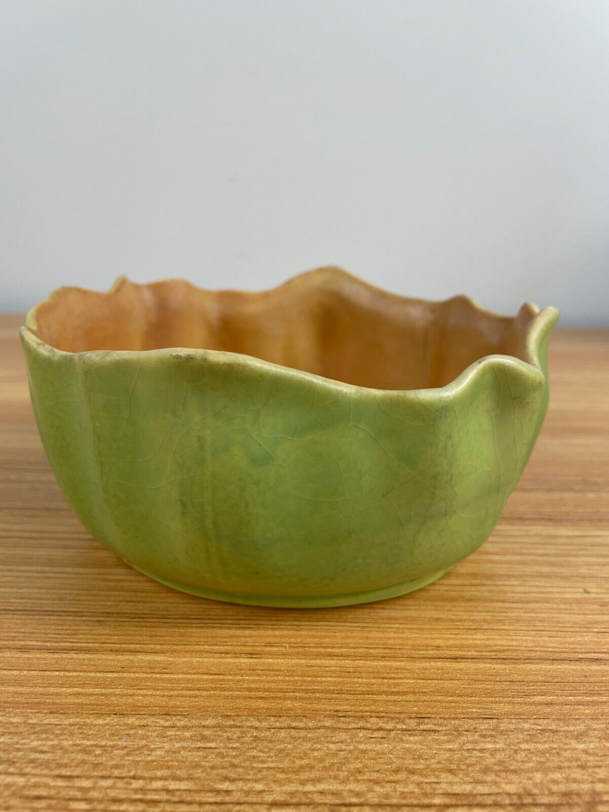 Roseville Florane 60-6 Green/Melon Bowl With Wavy Rim  - 6.5 In Diameter 1940