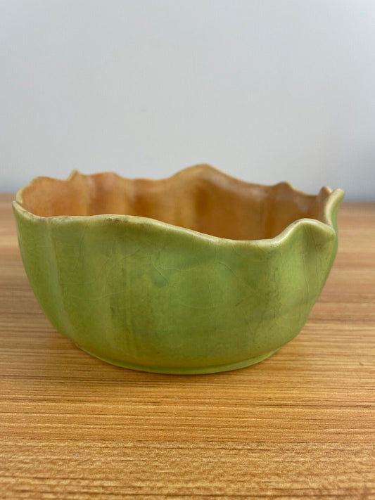 Roseville Florane 60-6 Green/Melon Bowl With Wavy Rim  - 6.5 In Diameter 1940