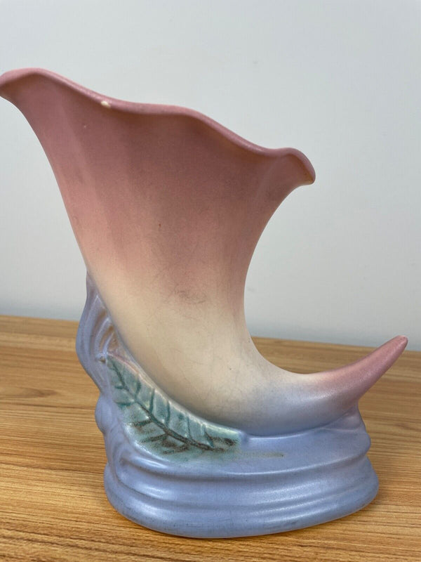 Vintage Hull Pottery Calla Lily Cornucopia Vase Planter USA 570/33-8 Authentic