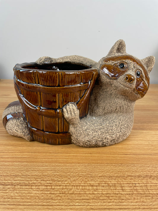 Royal Haeger Pottery RACCOON PLANTER Sand & Brown Glaze 5 1/2""