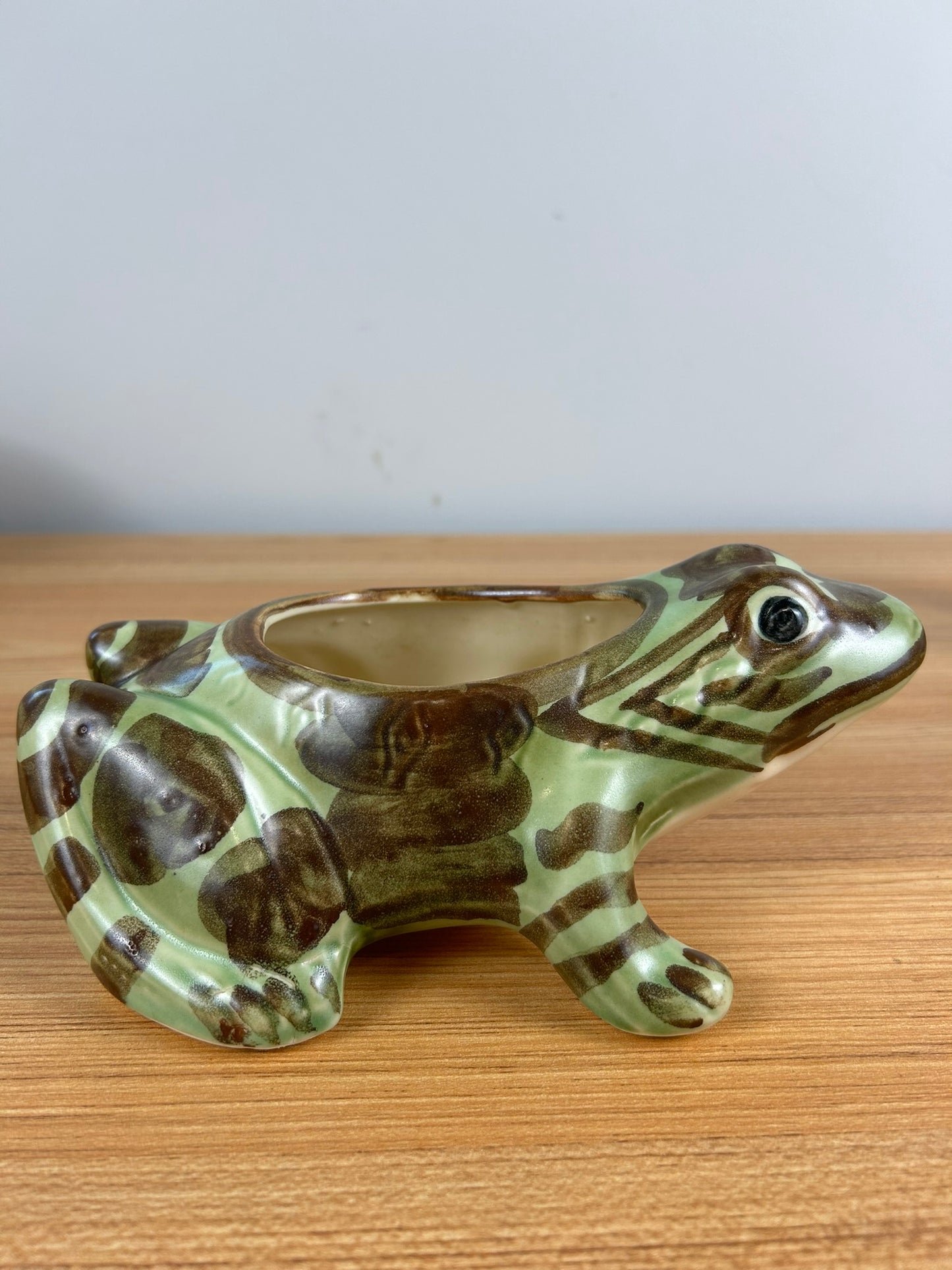 Brush McCoy Art Pottery Bull Frog Planter Dish Sponge Holder 8" Length