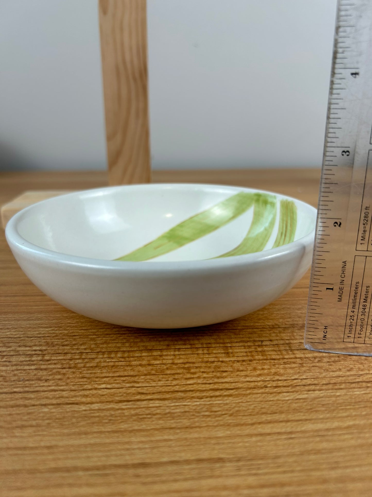 Metlox California Pottery Poppy Trail IRIS Flower 6" Diameter Cereal Bowl