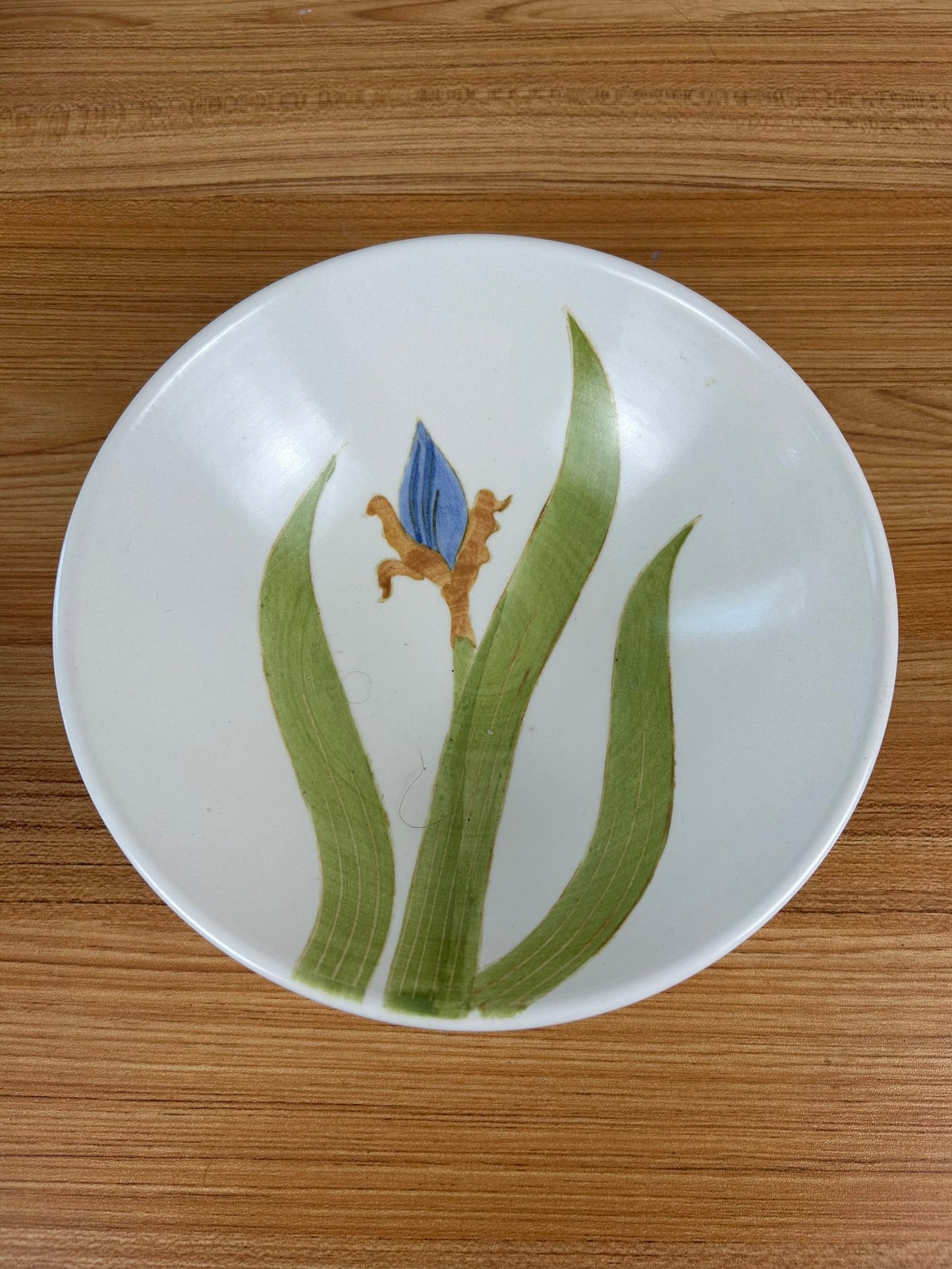 Metlox California Pottery Poppy Trail IRIS Flower Large Vegetable Bowl
